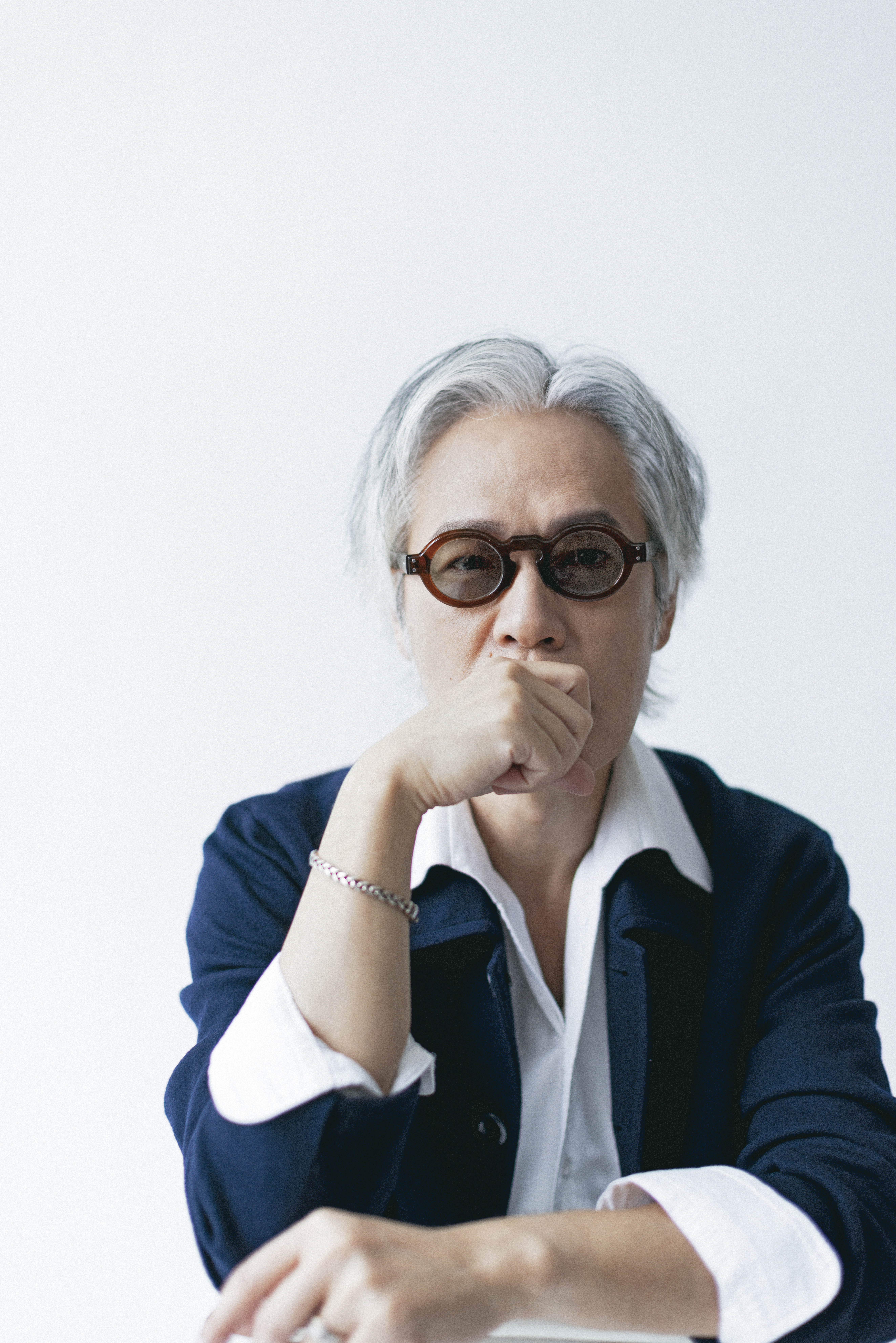 舞台上多年功， 樊光耀在影視作品跟後輩合作時， 會懂得把戲餵出去。 「不是把戲都攬到自己身上，是給出去才要緊。」