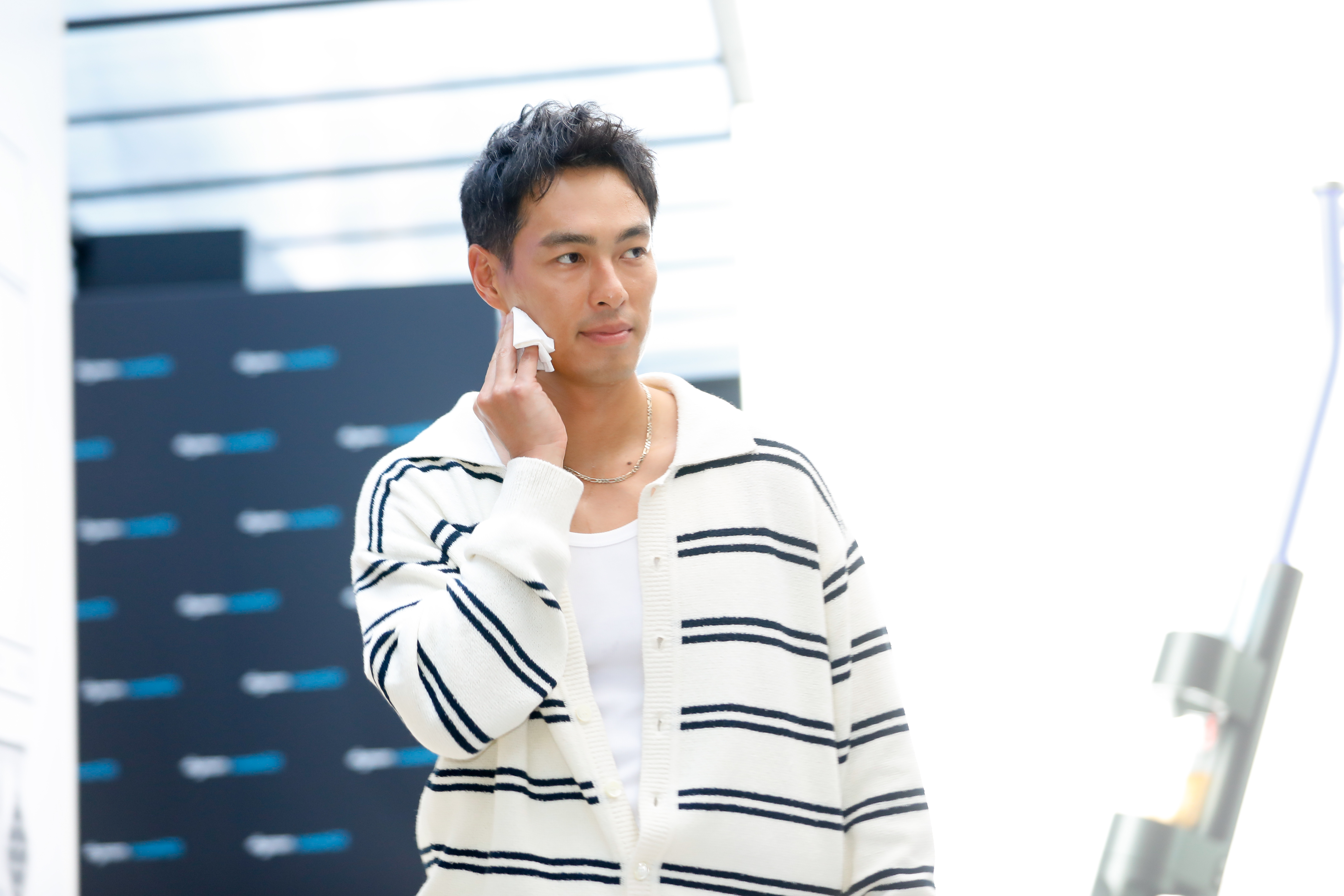 楊祐寧今為代言家電現身。