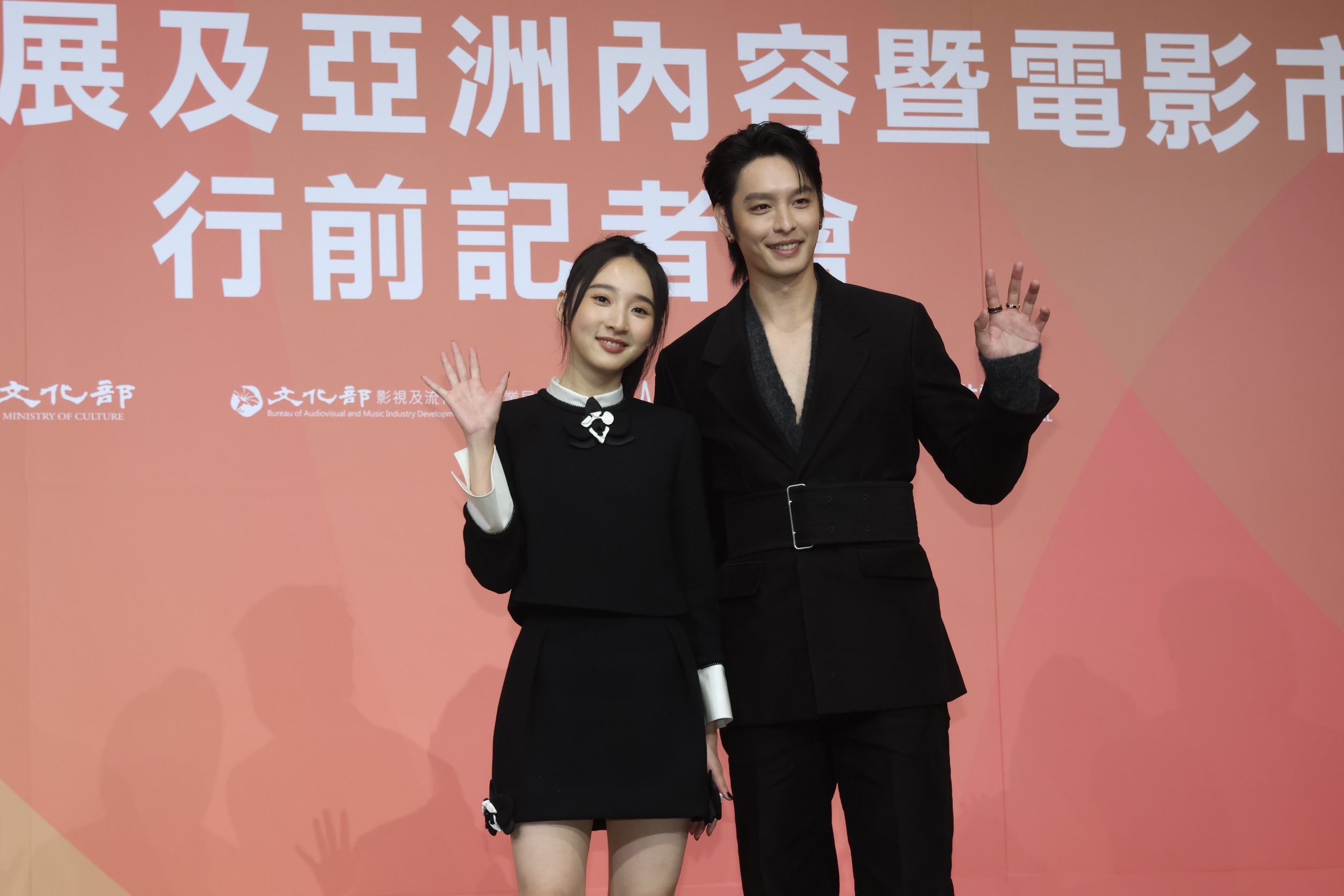 首度前進釜山就一砲雙響，曹佑寧除了與李沐合演的《夏日的檸檬草》外，還有擊劍題材的《刺心切骨》也入選。