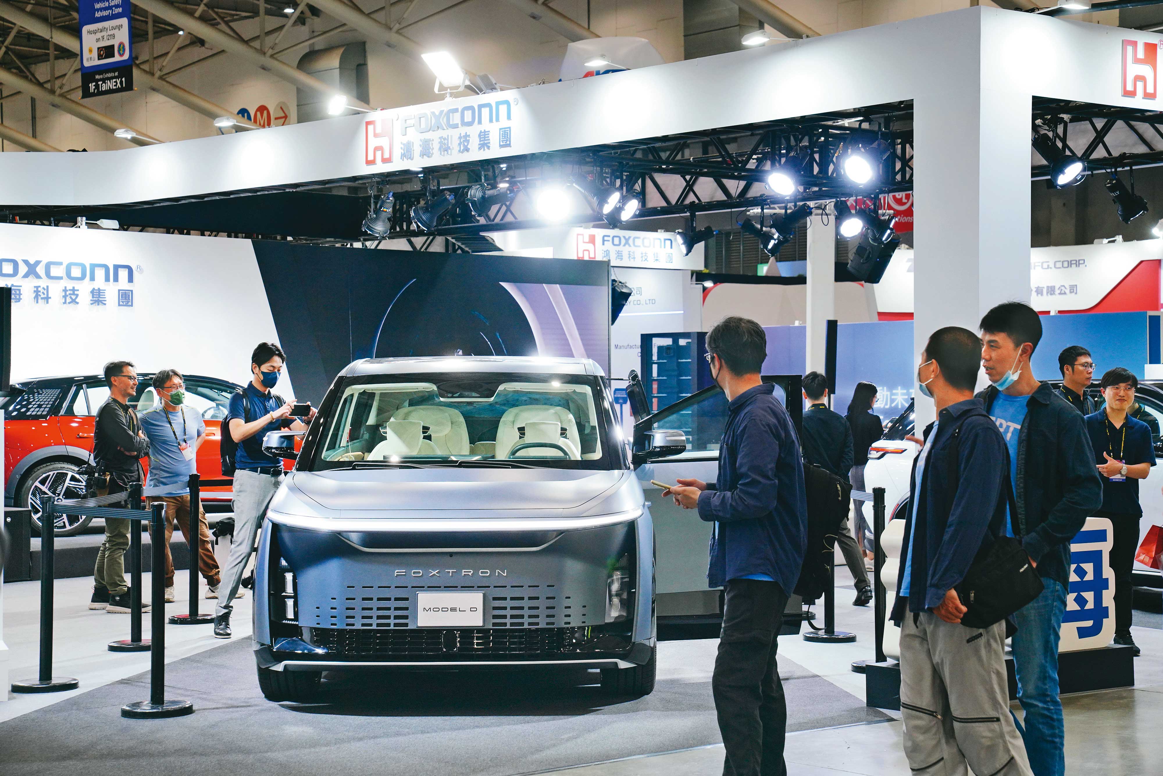 鴻海擺脫傳統代工、轉型AI，是林左裕今年下半年的核心持股。
