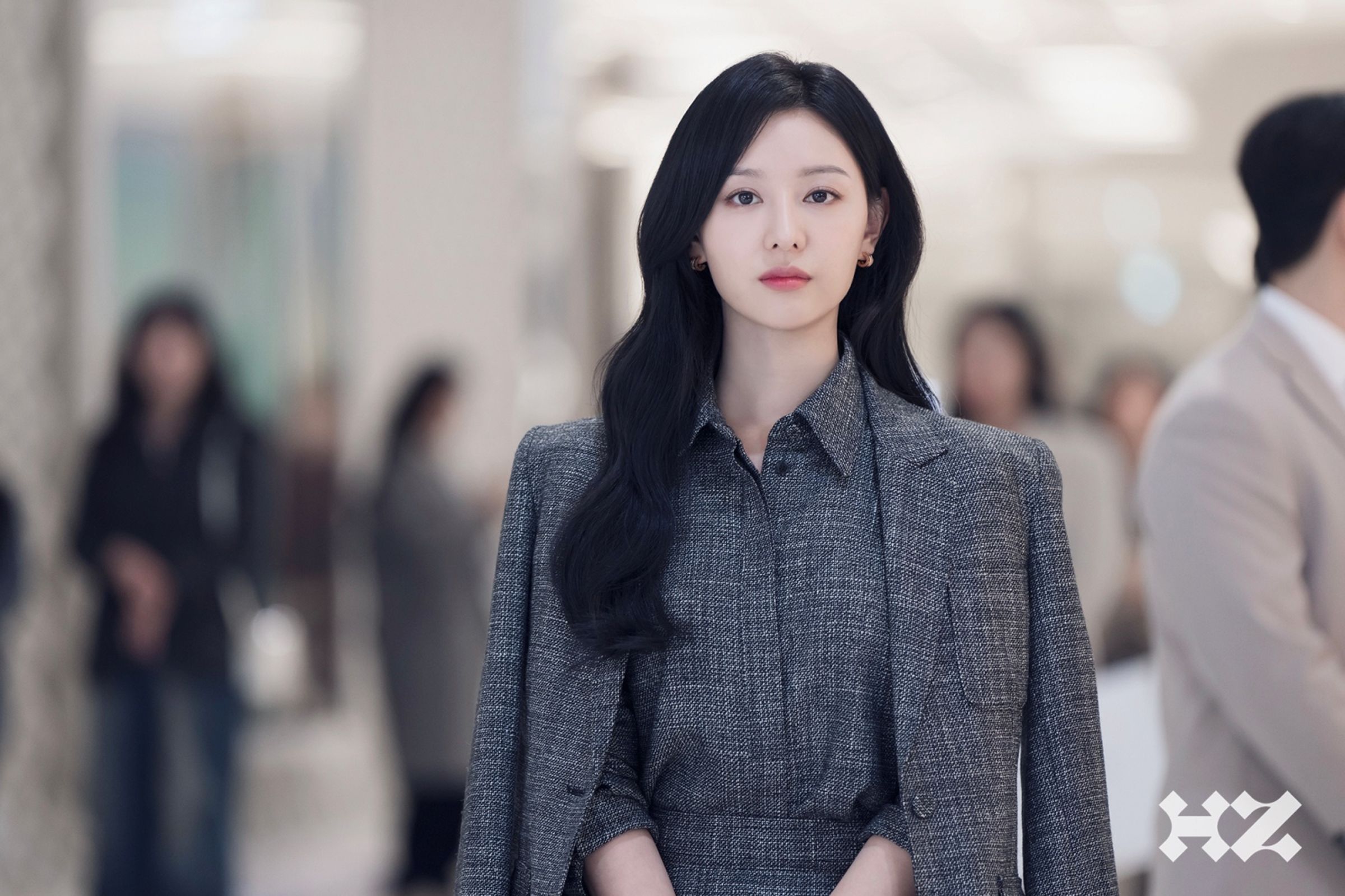 金智媛在《淚之女王》表現亮眼,出道14年決定舉行個人粉絲見面會。(翻攝HighZium studio X)