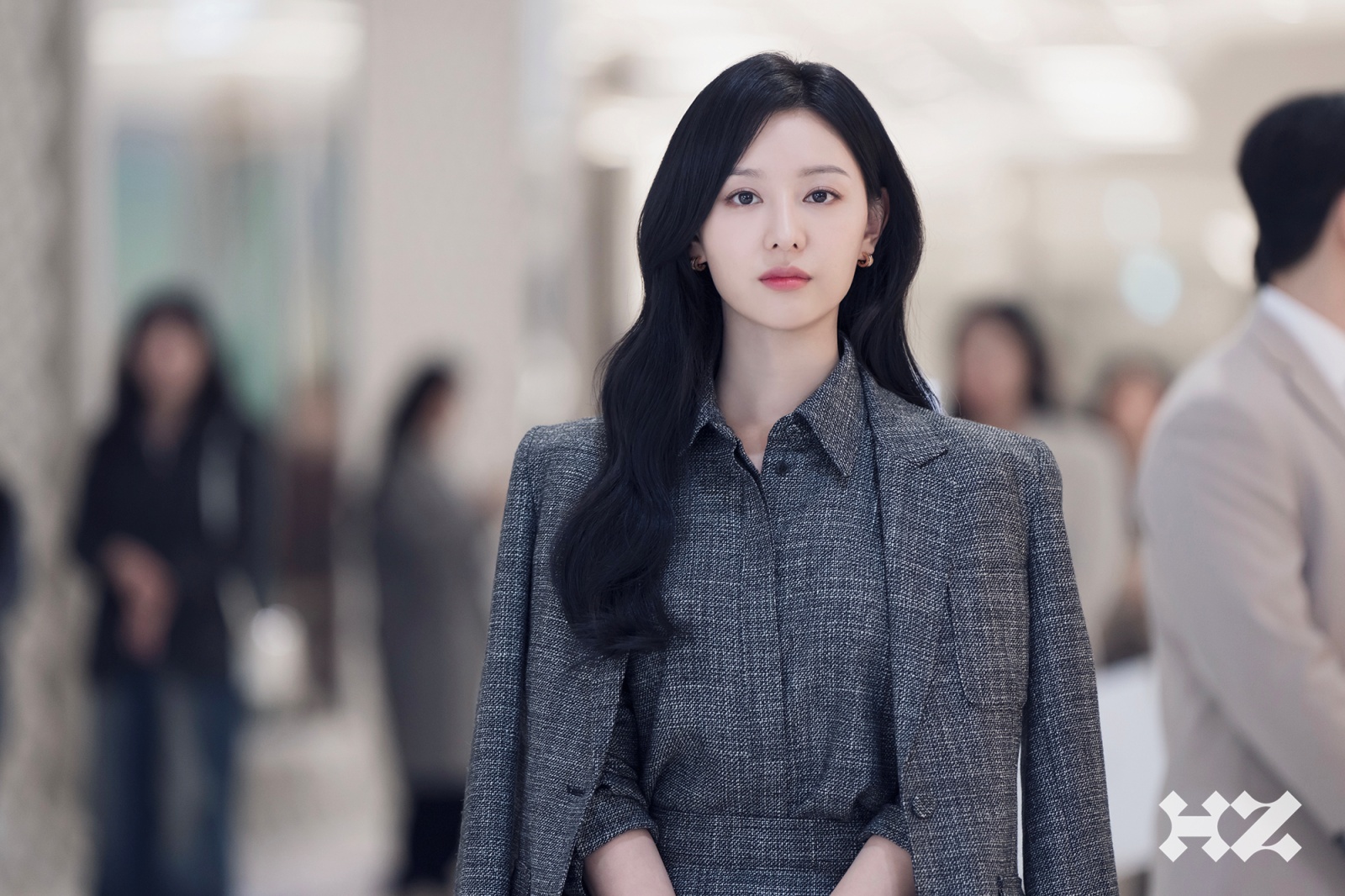 金智媛在《淚之女王》表現亮眼，出道14年決定舉行個人粉絲見面會。（翻攝HighZium studio X）