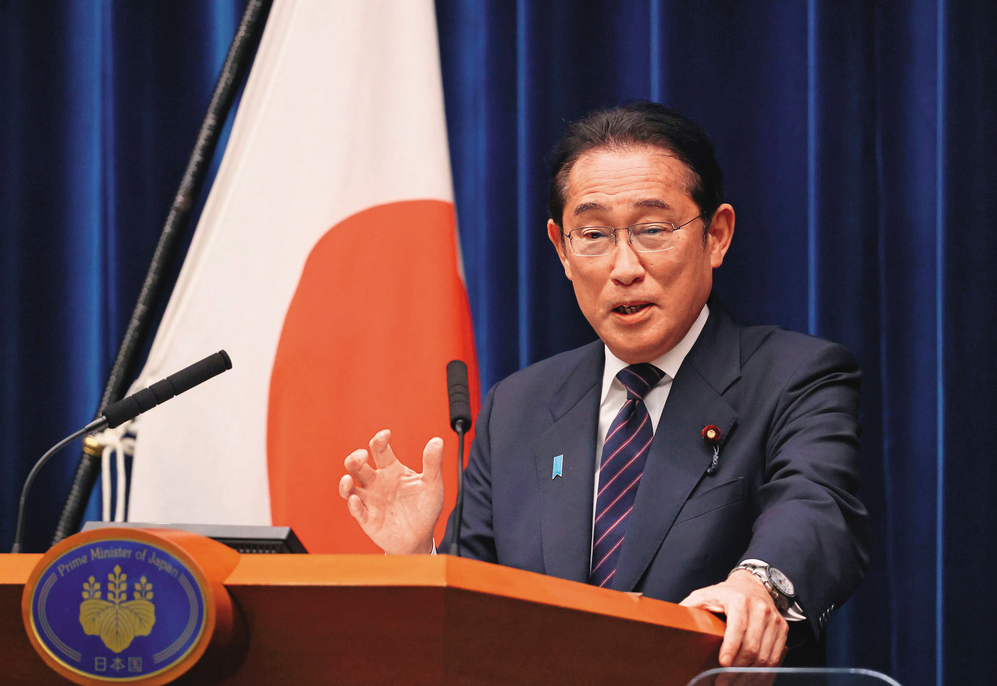 造成全球股災的震央日本也重挫，日本首相岸田文雄呼籲投資人要冷靜判斷情勢。（翻攝Prime Minister's Office of Japan） 