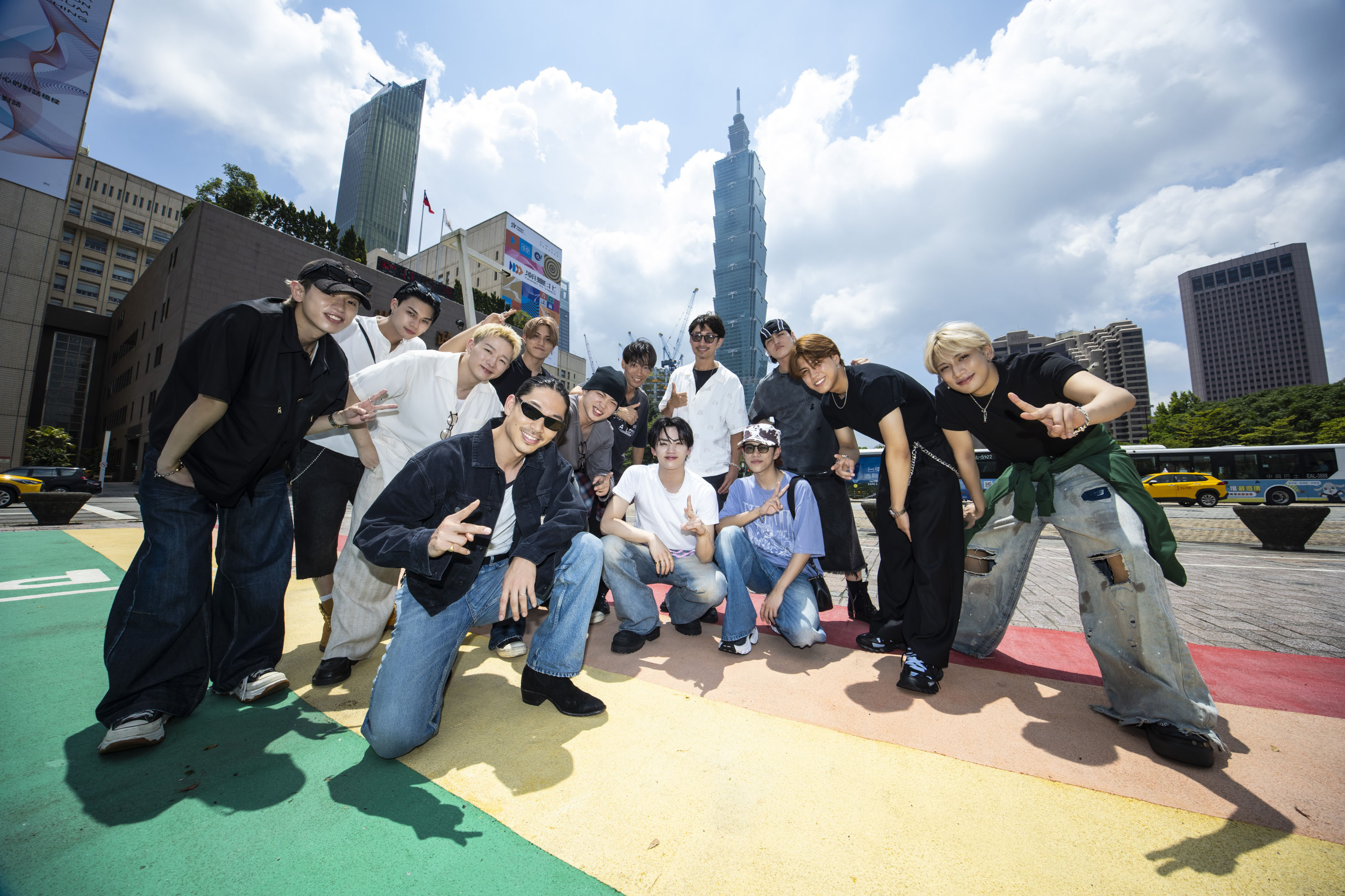 AKIRA邀請EXILE MAKIDAI、P-CHO與THE JET BOY BANGERZ(TJBB)共同參與20週年巡演台北最終場,希望為粉絲帶來最精彩的演出。(LDH愛夢悅提供)