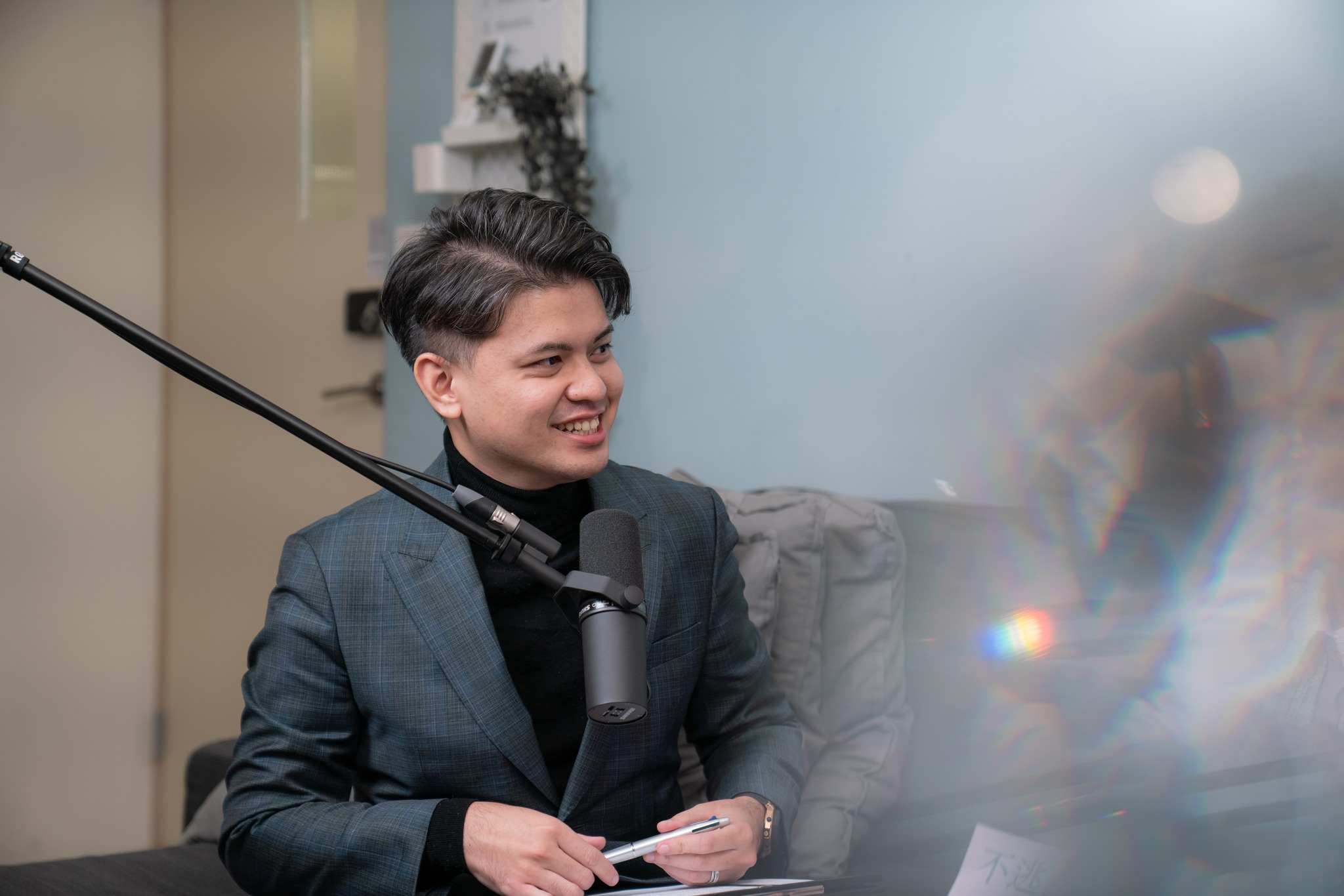 小冬瓜昨於臉書po文，提到很多時候網友也許只看到所謂繼承光環，卻不知道這背後曾走過什麼樣的心酸與委屈。（翻攝自冬瓜行旅（小冬瓜）臉書粉專）