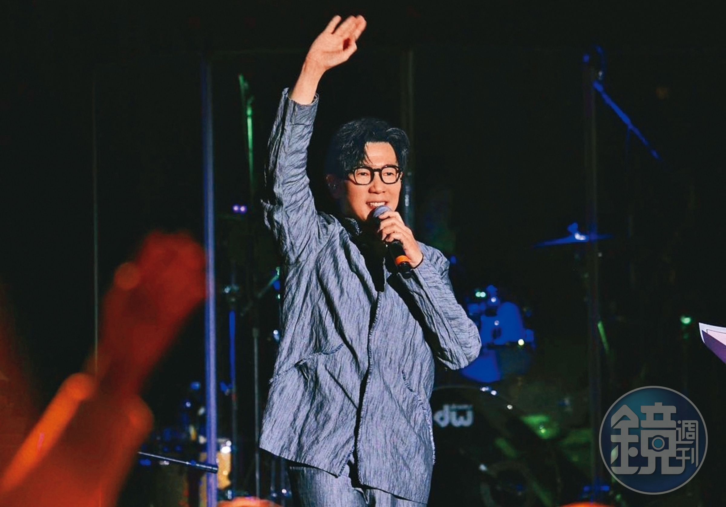 品冠這兩天在紐約表演,還得心繫捲入投資糾紛的衰事。他發聲明指去年5月開始,不斷受到裘女士騷擾,「為達其不法取財目的」。