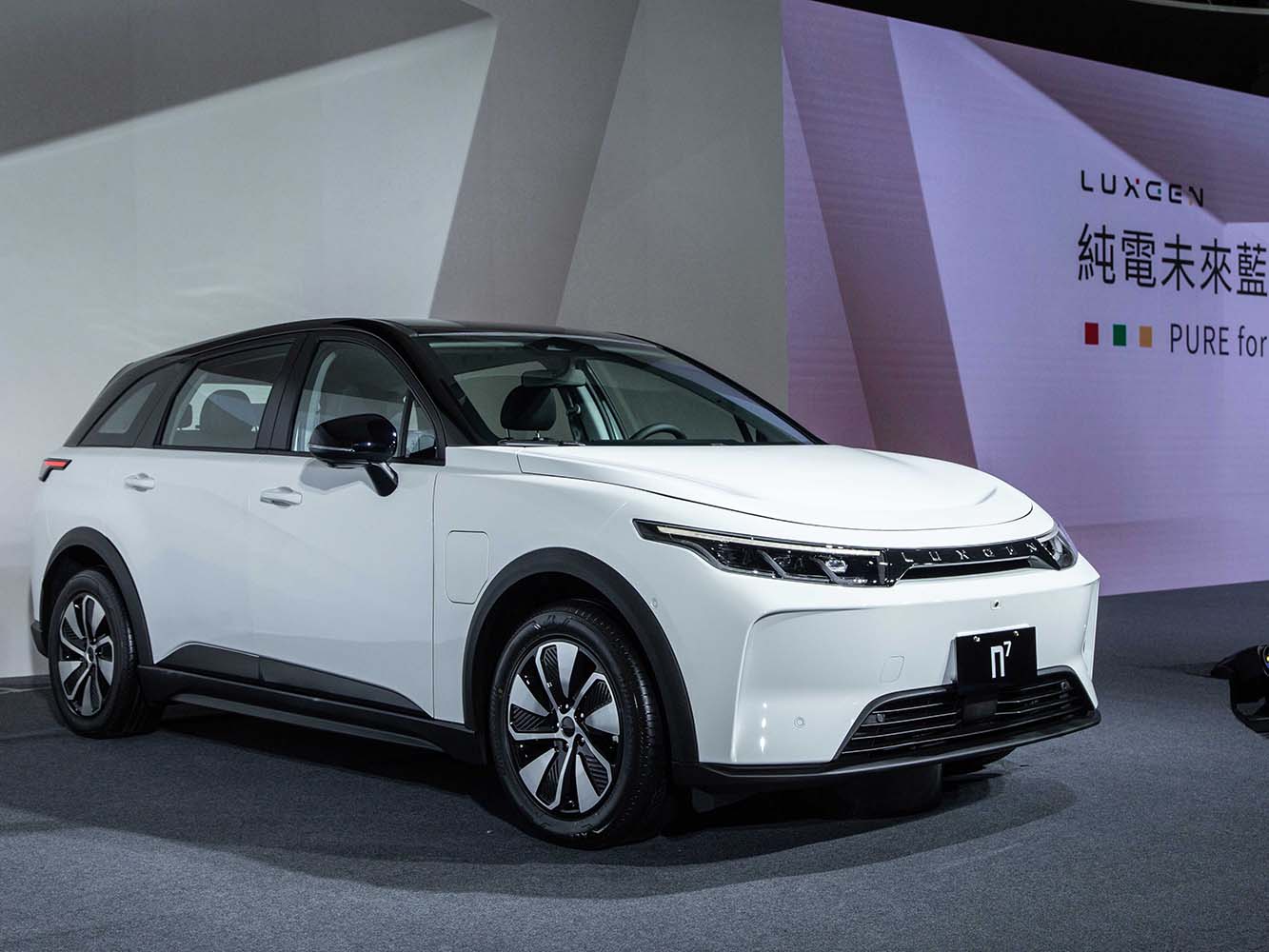 【新車曝光】千呼萬喚始出來　國產純電車LUXGEN n⁷價格公佈免百萬