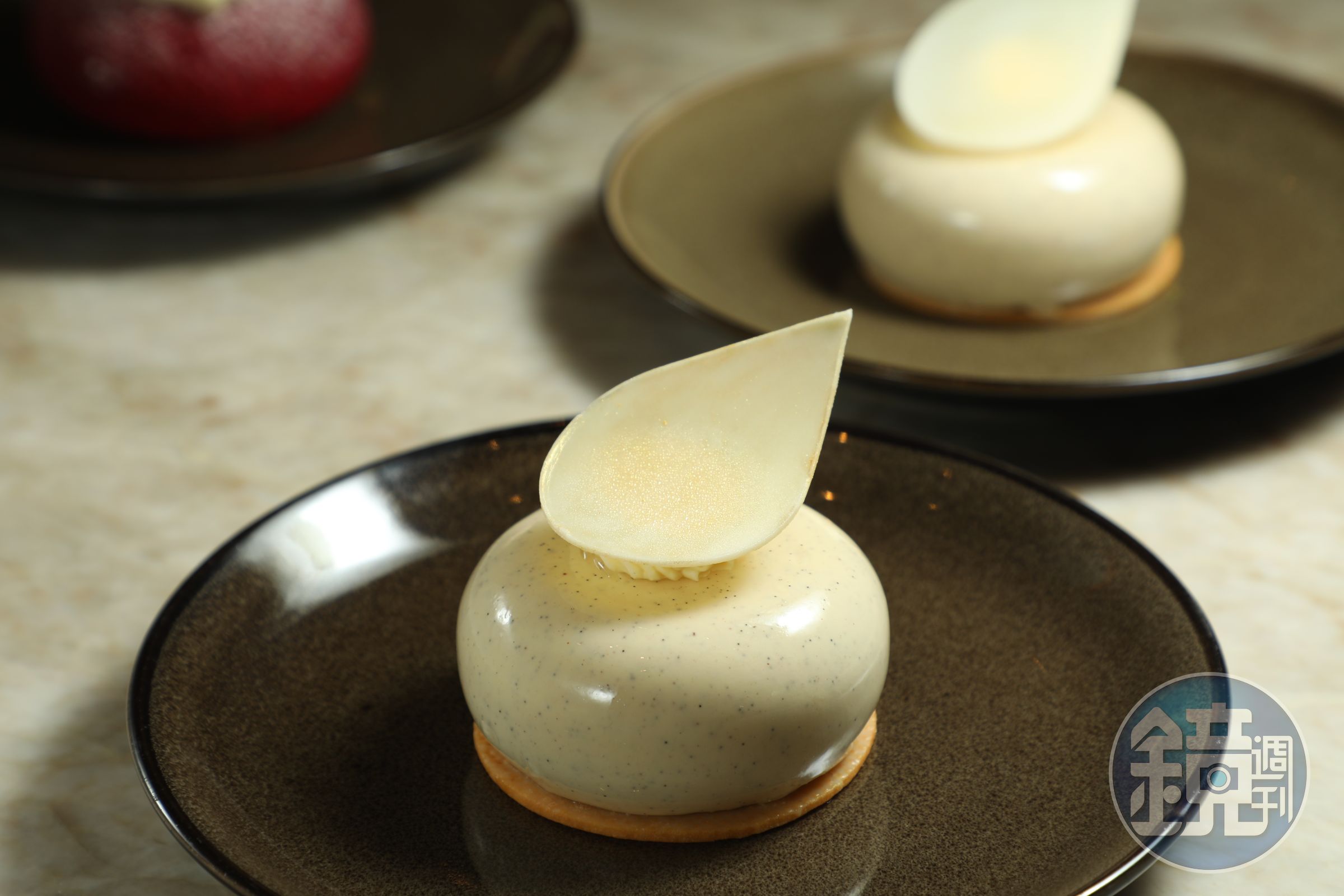 主廚剛研發出的新品「Pina Colada」是將經典的熱帶調酒甜品化。(價格未定)