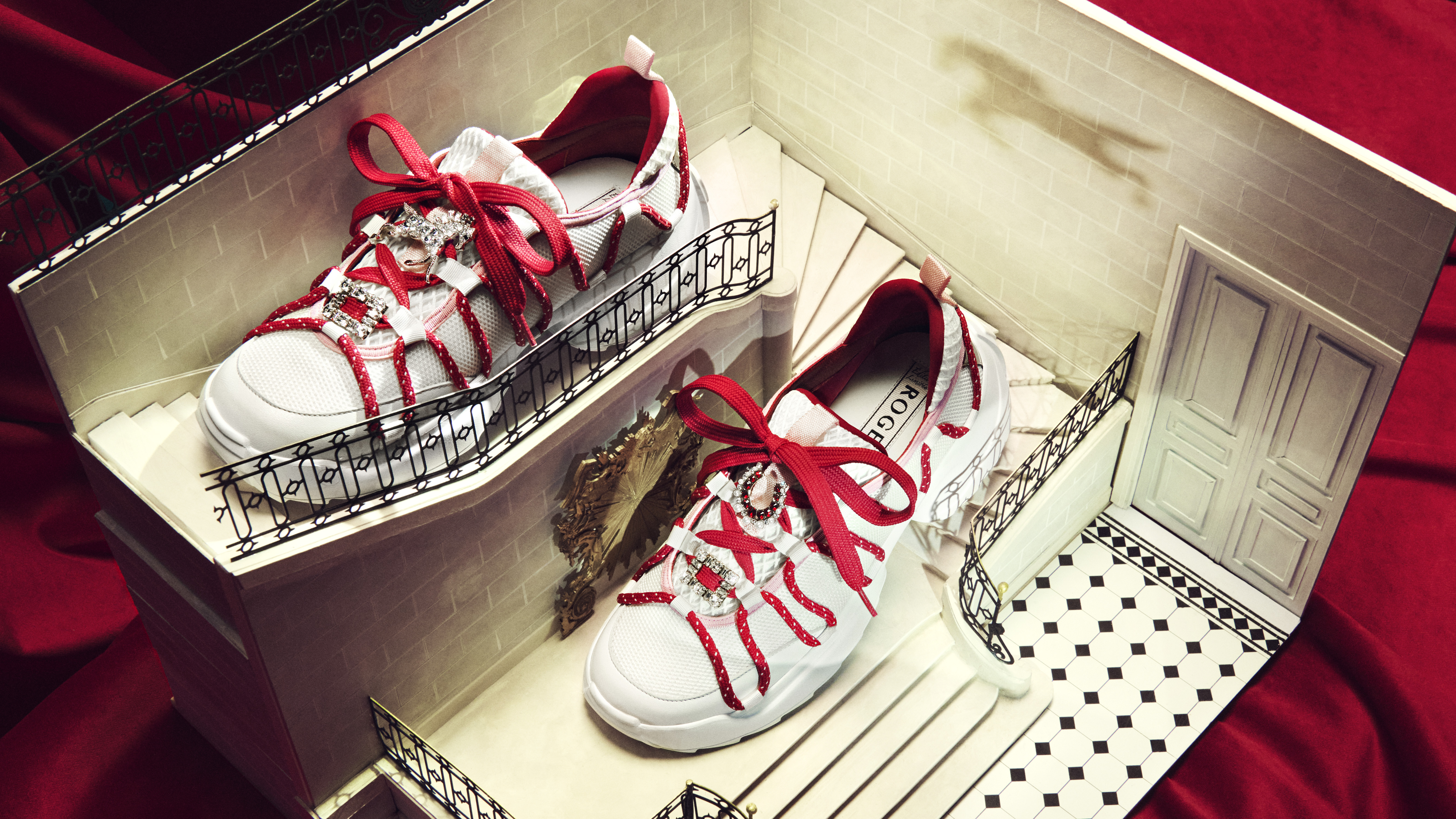 Viv’ on the Run馬年水晶扣飾CNY限定款。NT$59,900（迪生提供）