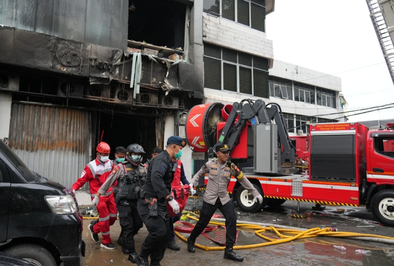 印尼雅加達市中心辦公大樓大火！　已至少22人身亡「含1名孕婦」