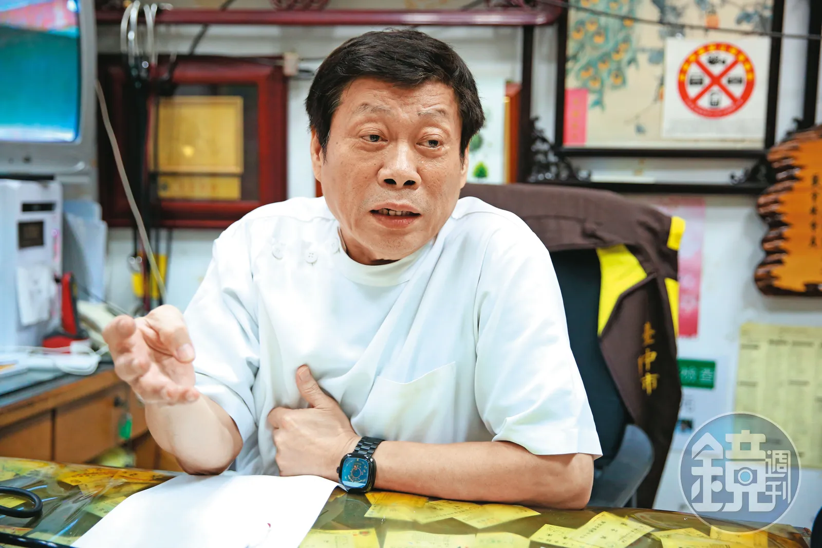 健檢「照腸胃鏡」突吐血亡！2女兒慟喊：我們沒爸爸了...　法醫高大成曝罕見死因關鍵