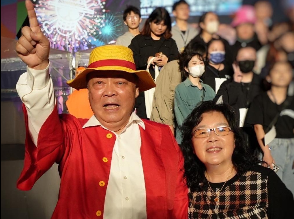 陳光復跌倒重創頭部，妻子吳淑瑾今舉辦感恩茶會，感謝外界的關心與支持，但被問到是否接替陳出來選縣長？她強調相信陳光復一定會回來。（翻攝自陳光復臉書）