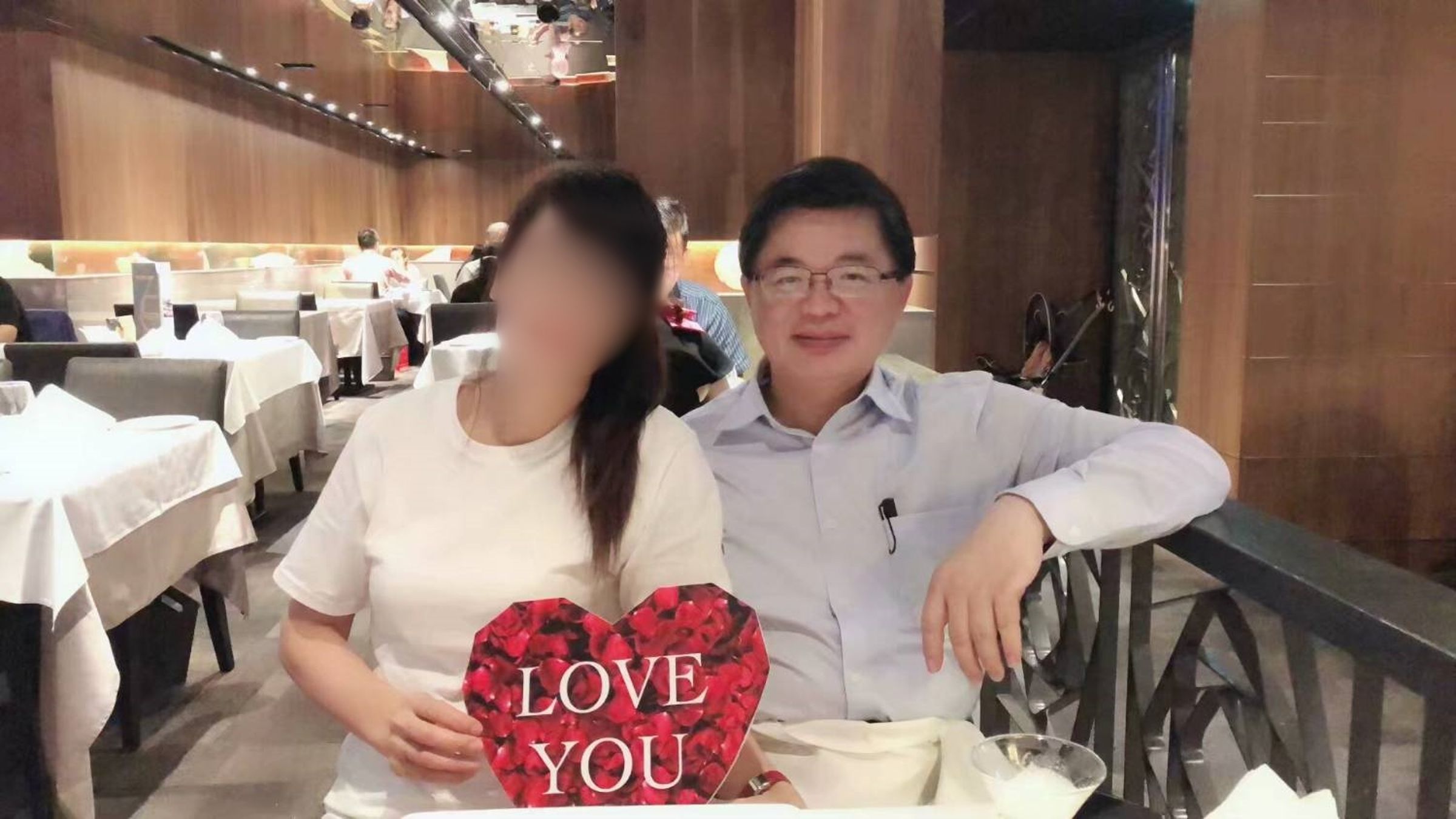 張姓女子（左）與前交通部長李孟諺（右）曾有婚外情。（翻攝PTT）