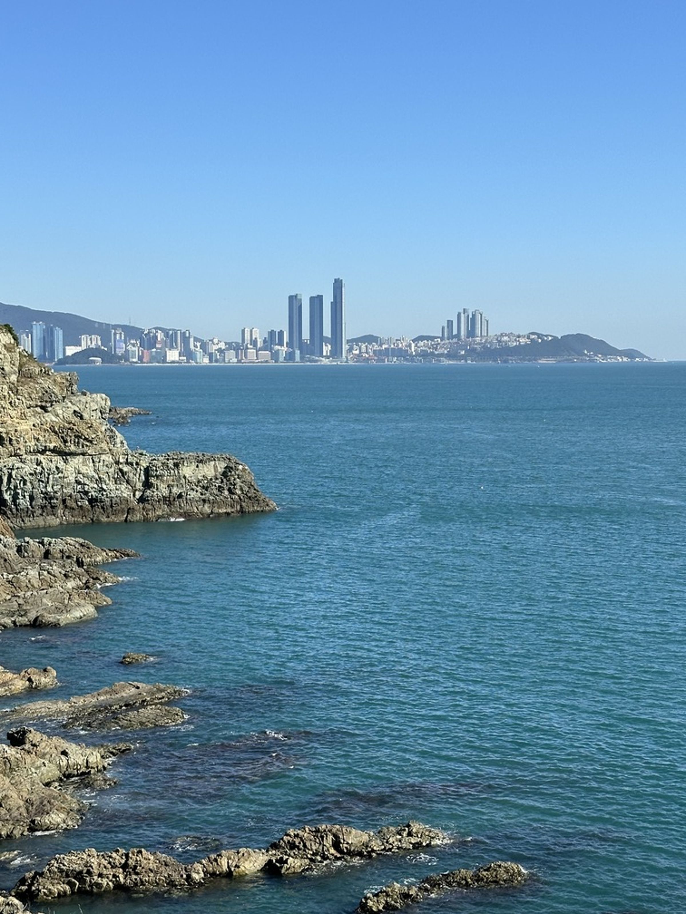 總是能在海景第一排欣賞沿岸風景。
