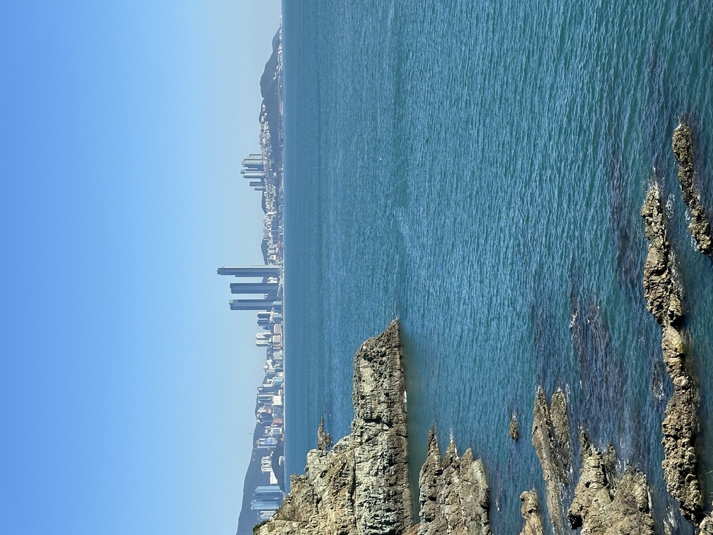 總是能在海景第一排欣賞沿岸風景。