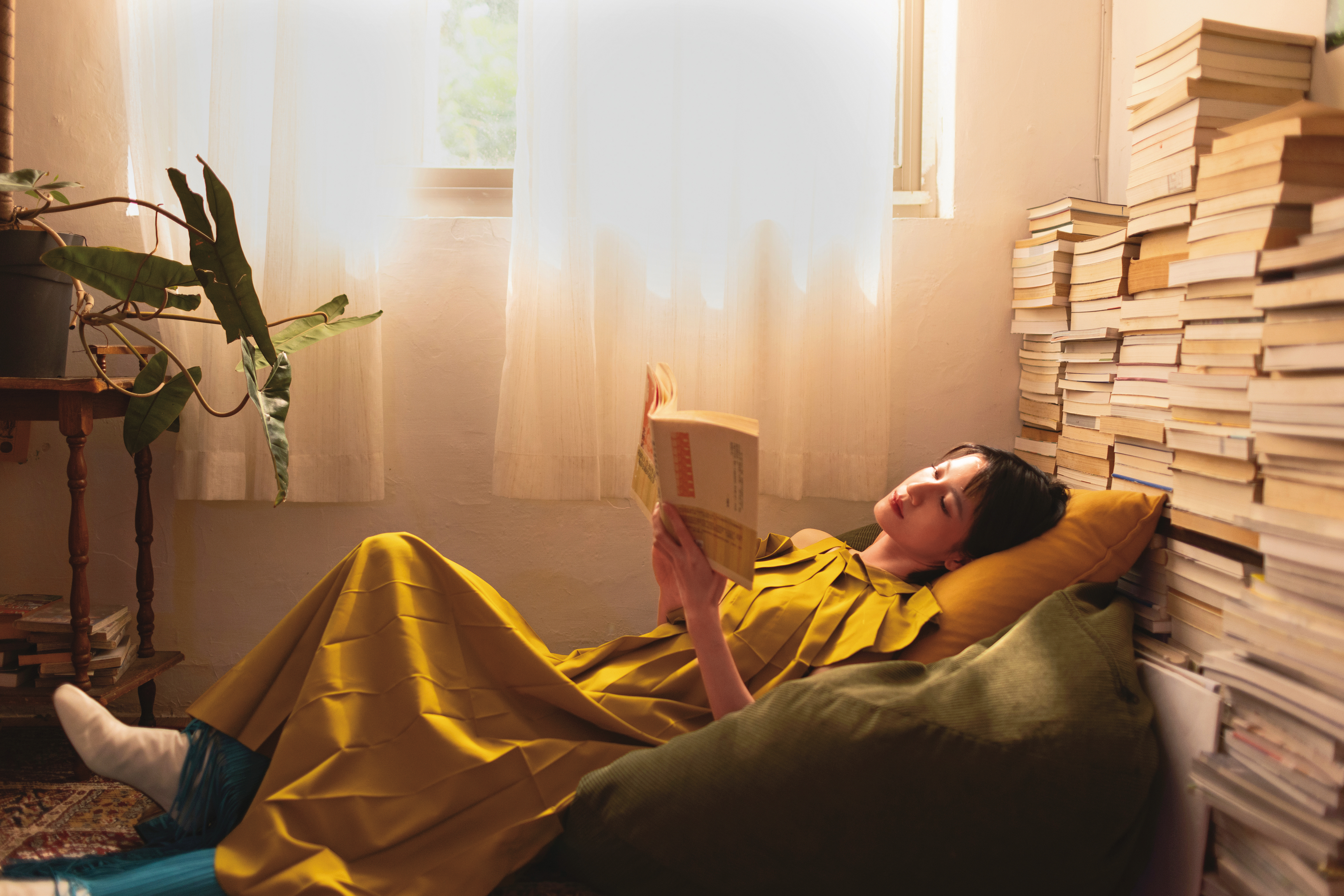 活在各種資訊大量傳播的時代，無論是誰，如果心思因此而被牽動，那就無法活在當下，連俞涵說：「篩選一下、沉澱一下，做出現在可以做的事情。」