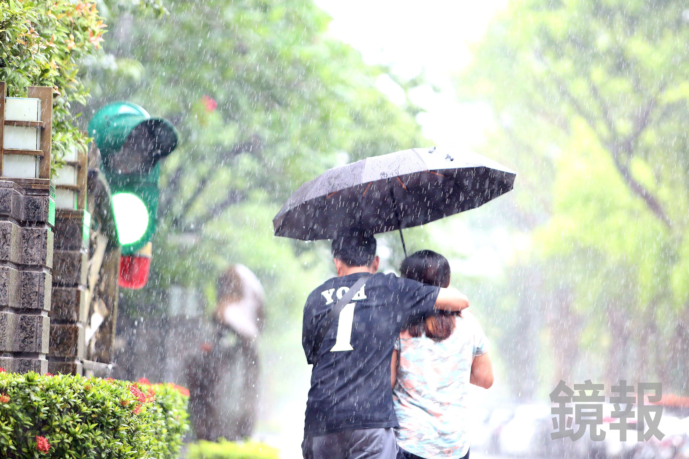 西南風帶水氣來，今起連5天慎防強降雨。（資料照；鏡報姜永年）