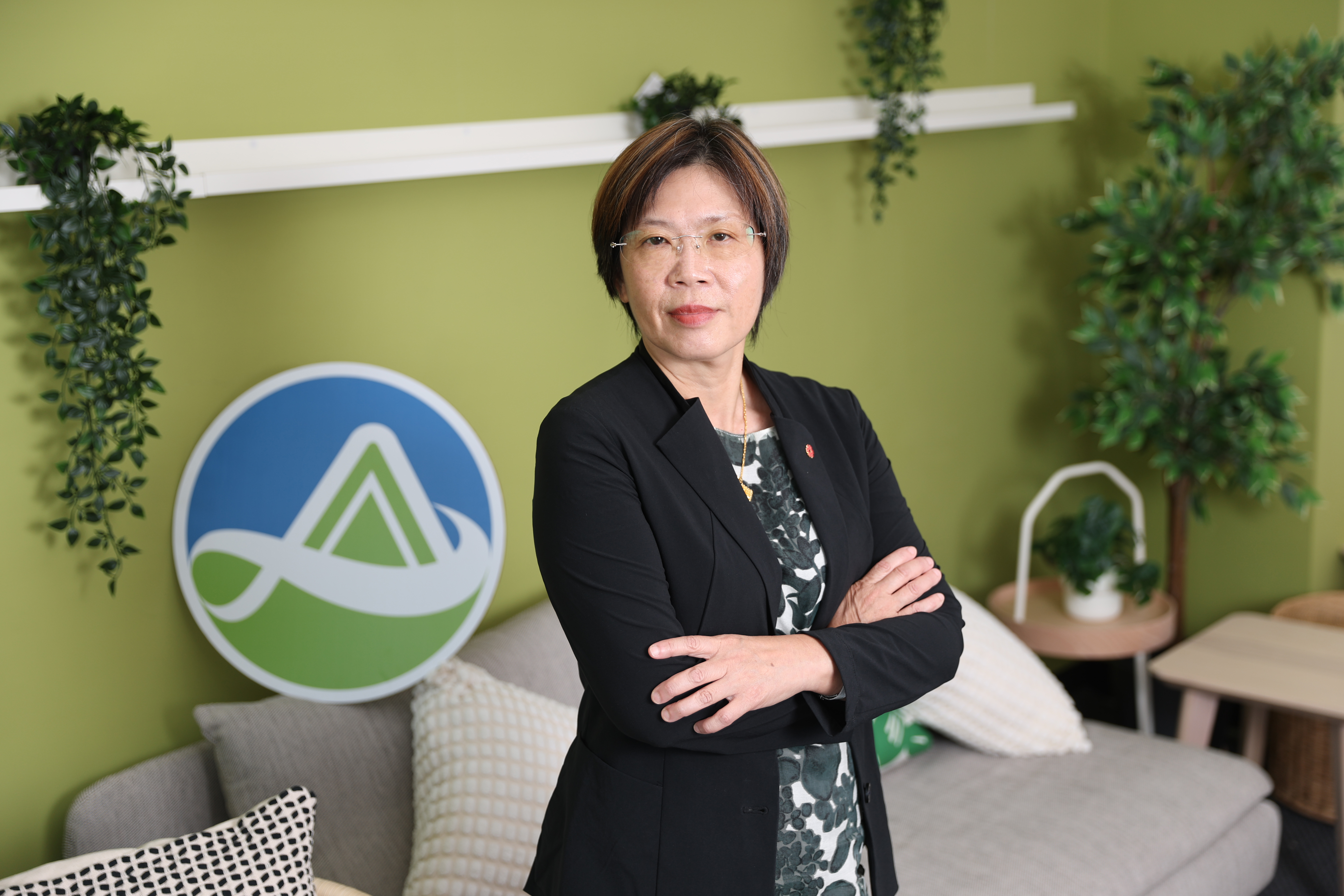 環境部資源循環署署長賴瑩瑩表示，創業團隊如遇法規問題，先向主管機關諮詢並提交計畫，可在特定條件下進行實驗。