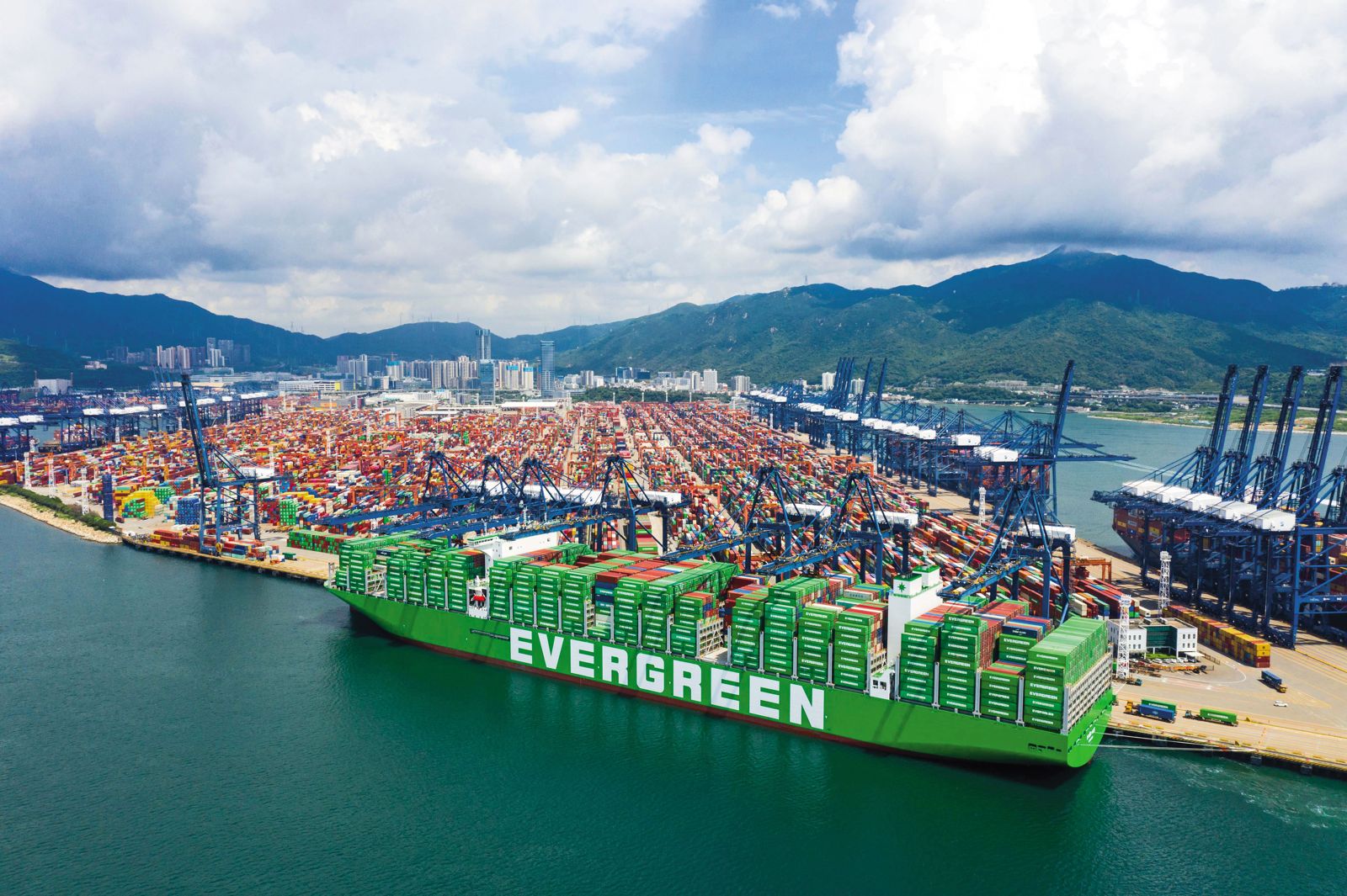 長榮海運近年來業績暴漲，曾發出50個月年終獎金。（長榮海運提供）