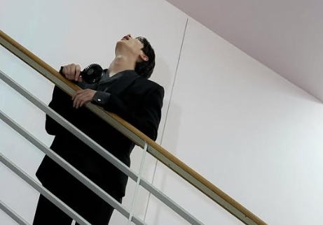 邊佑錫昨天曬出一系列照片驚見超高工作人員。（取自邊佑錫IG）