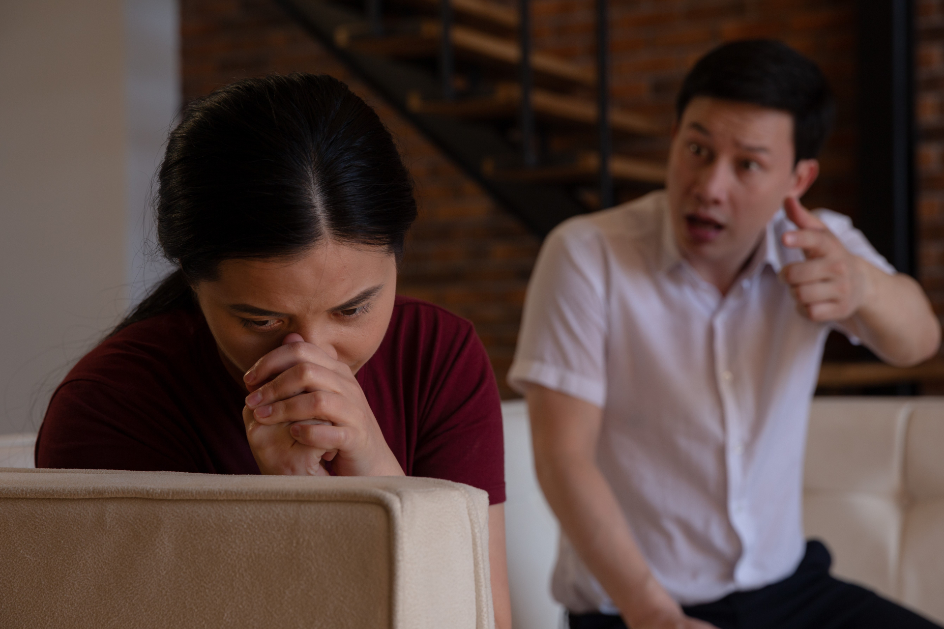 對新婚夫妻因倒垃圾而大吵一架，最後導致離婚。（示意圖，photoAC）