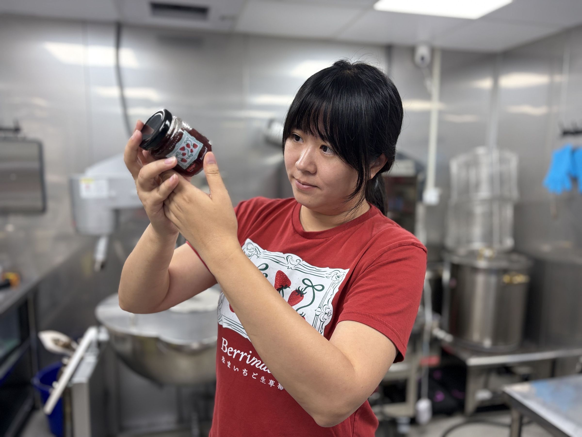 林巧悅成立農產品初級加工場及自有品牌「竹青亭農場Berrimatch」,115年獲選農業部第8屆百大青農。