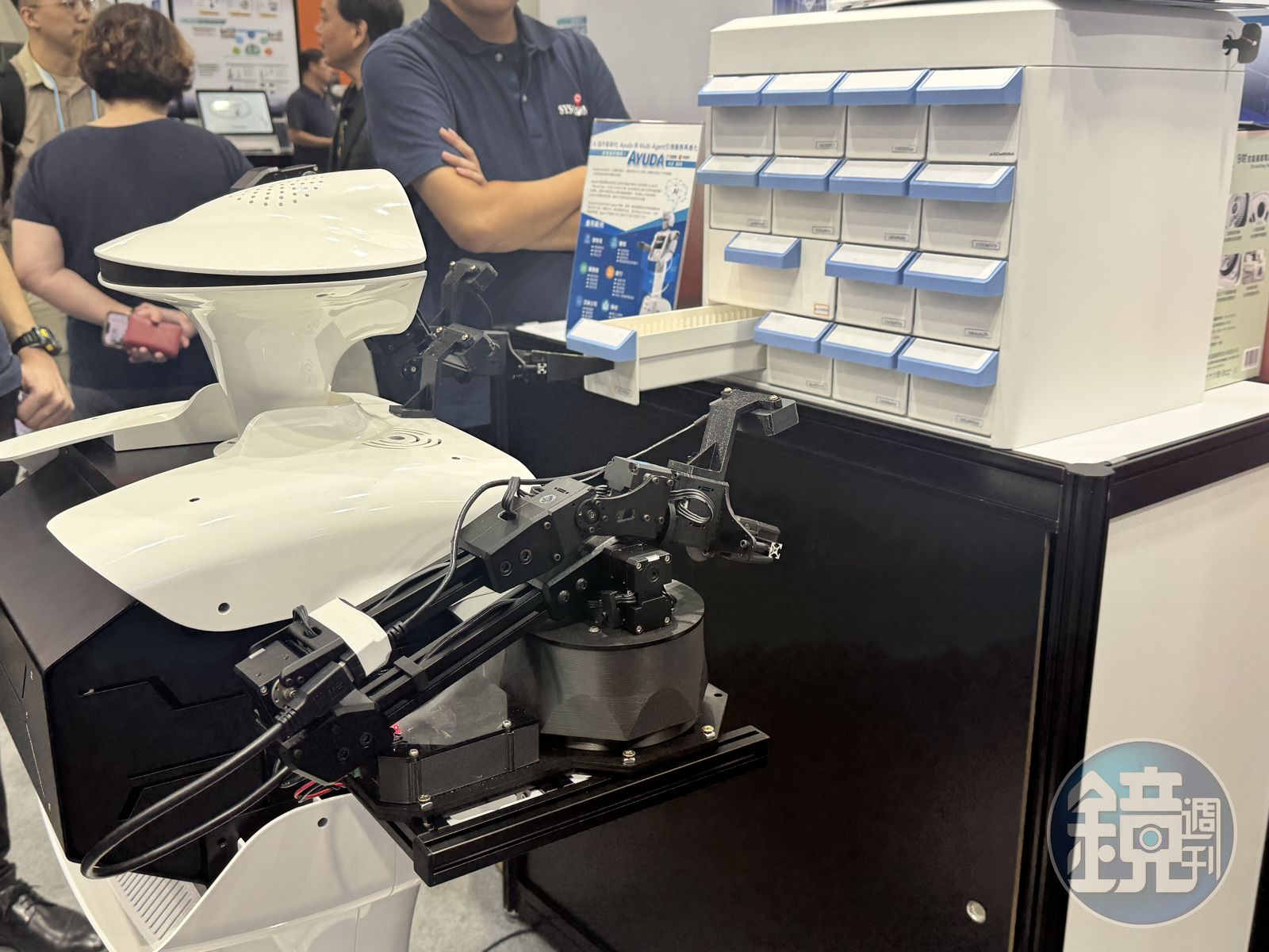 機器人百家爭鳴1/瞄準醫療缺工 凌群攜亞光打造國產護理機器人