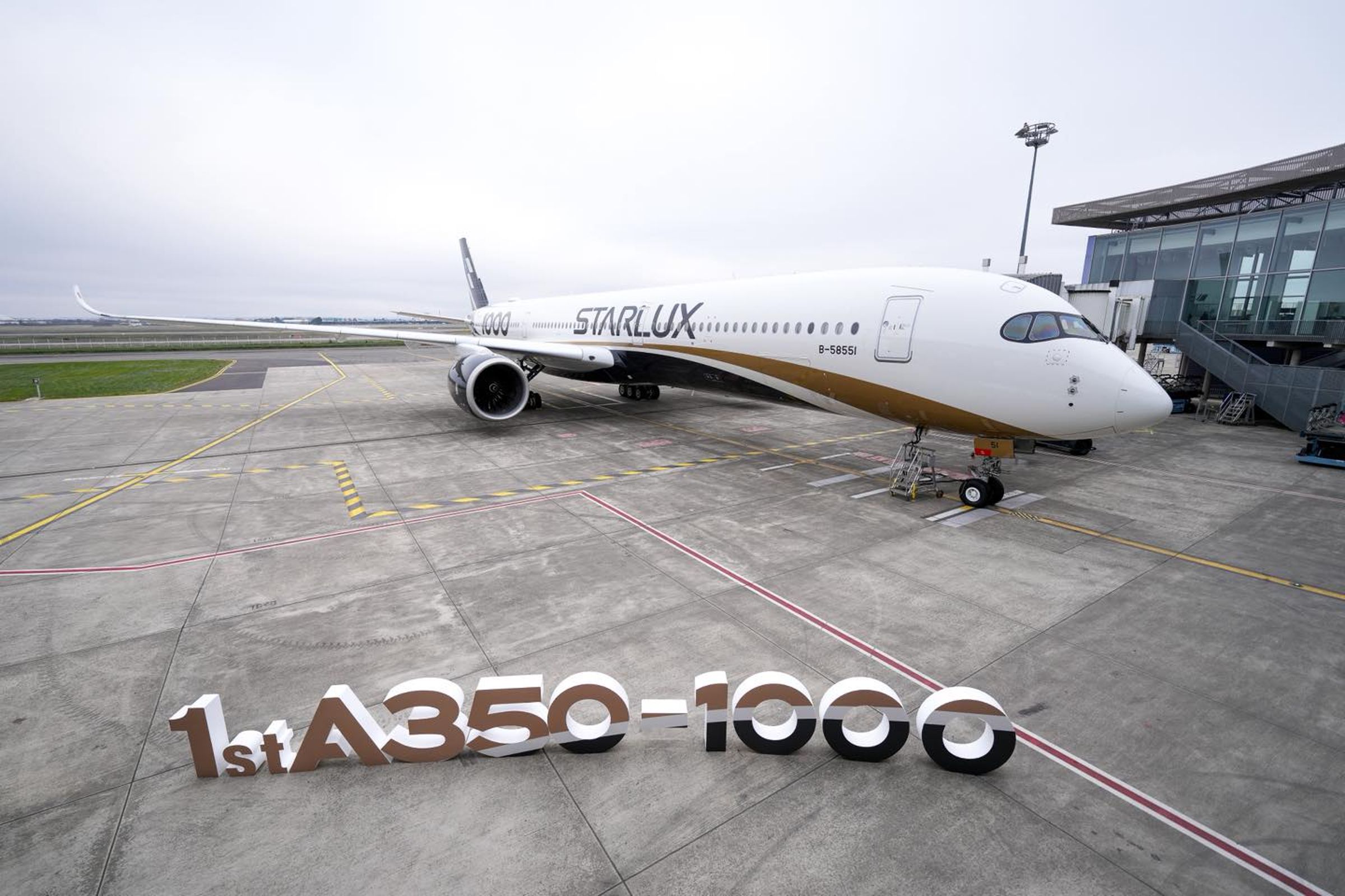星宇首架A350-1000今抵台。(翻攝自星宇航空臉書)