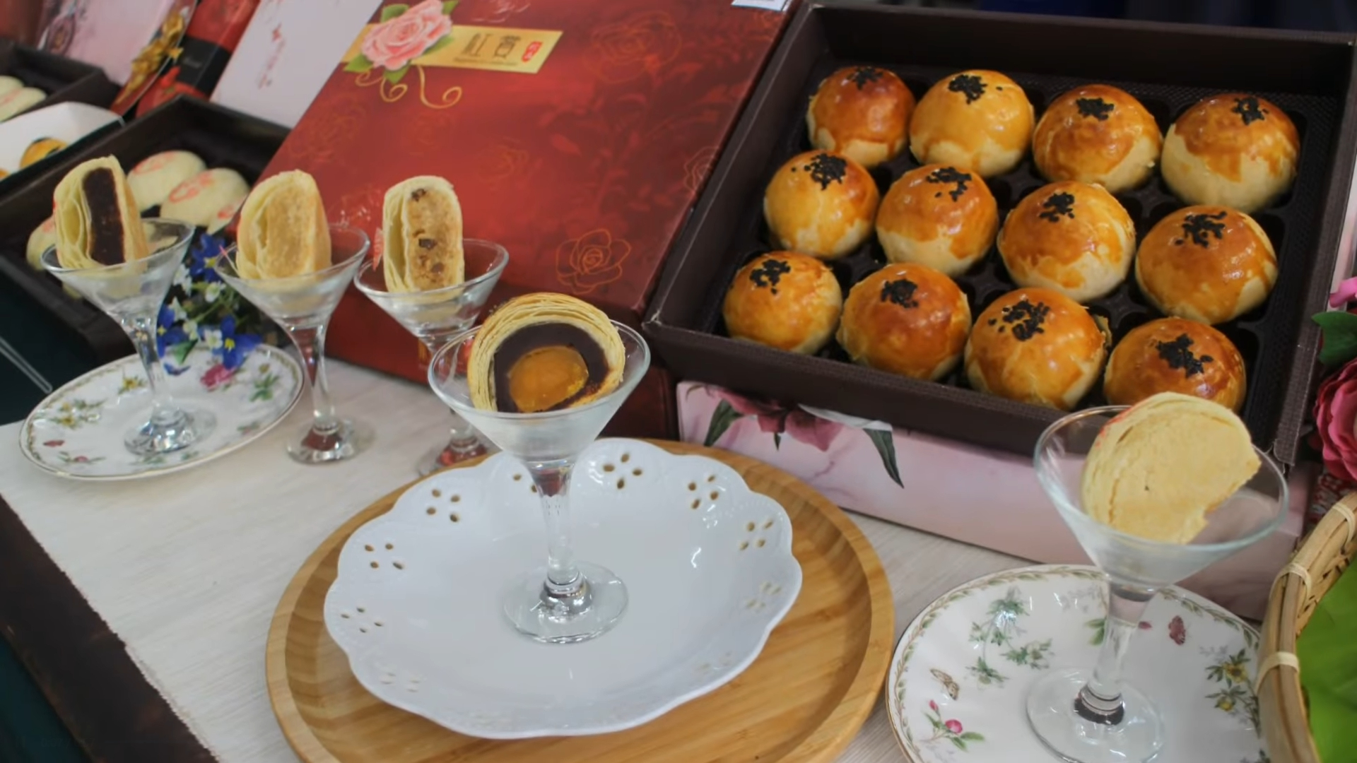 彰監「鐵窗牌蛋黃酥」2小時內秒殺8.5萬顆。（翻攝彰化監獄臉書）