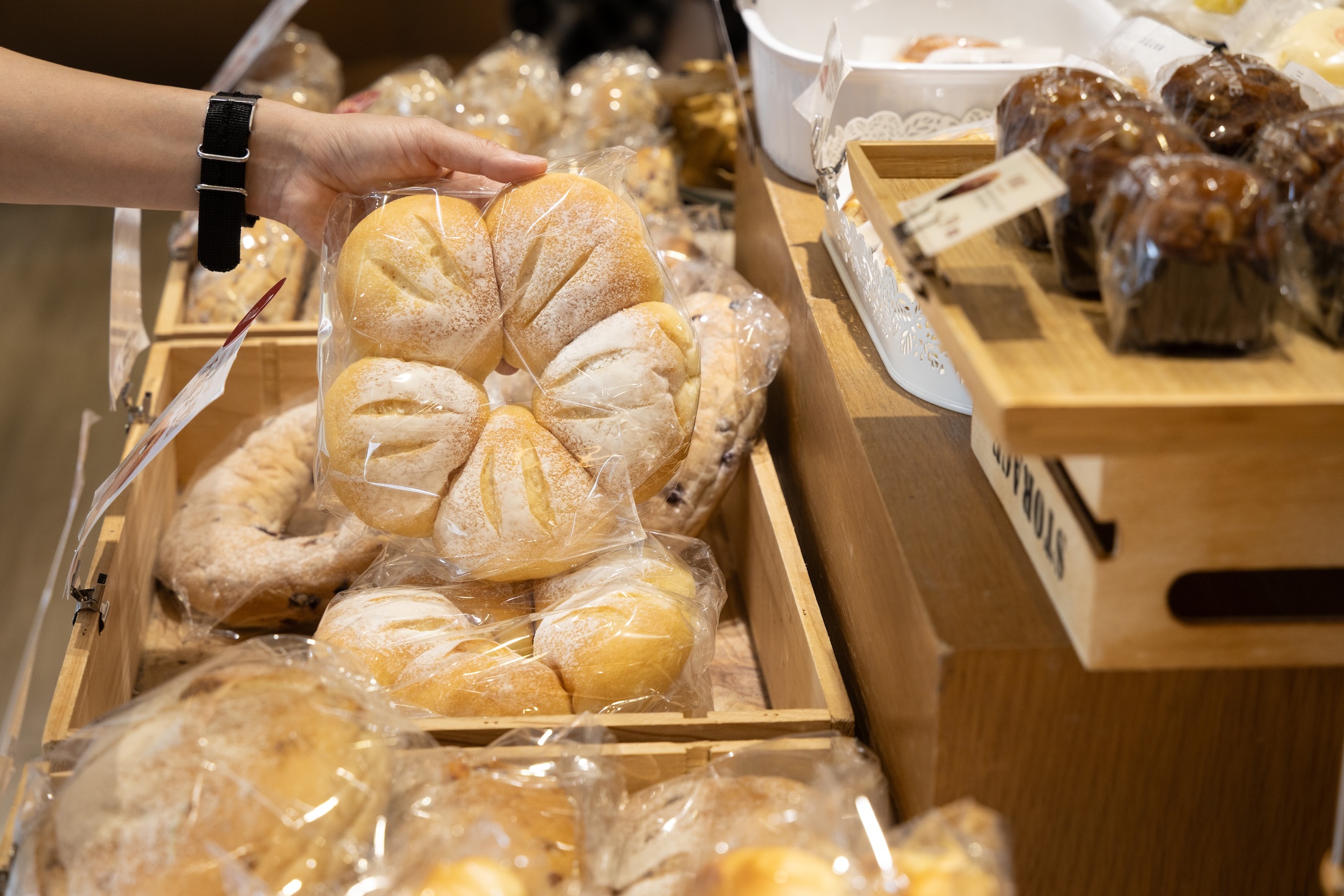 以歐式麵包起家的唐緹，店內銷售排行前五名的「香檸乳酪」。（135元／個）