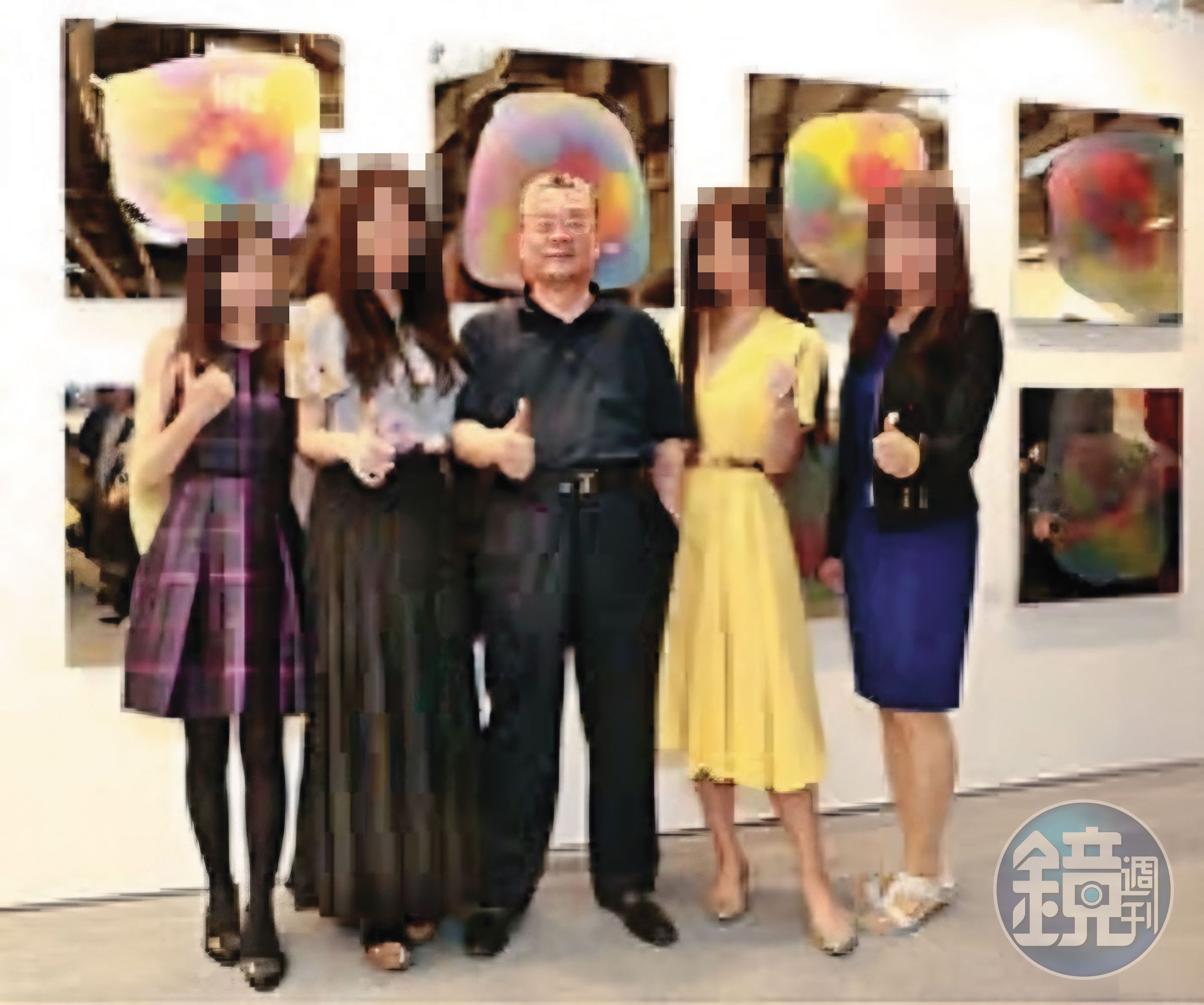 許多長年受李善單權勢性侵、或有男女關係的女信徒,被李善單包裝成藝術家出道,但並未受正統藝術圈認可。(讀者提供)