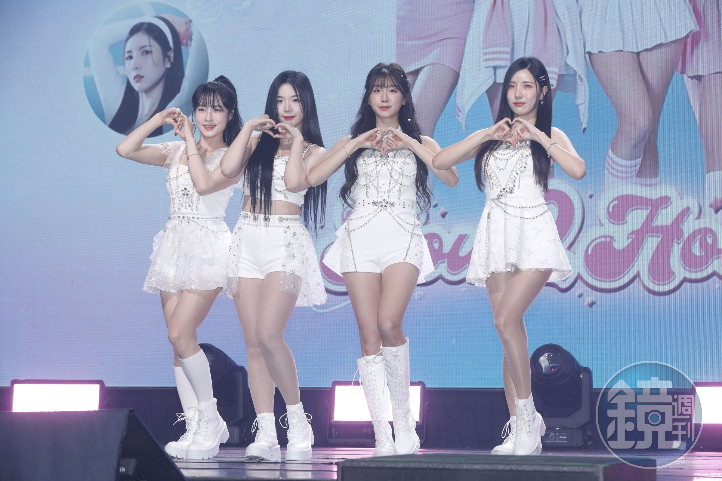 安芝儇、南珉貞、趙娟週與朴旻曙,今年3月舉辦粉絲見面會。