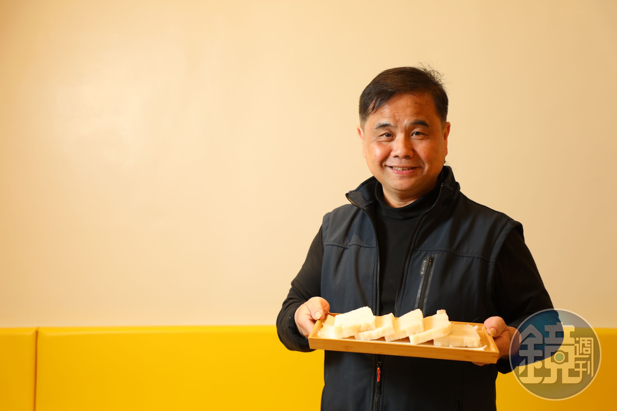 曾家莊二代曾聰敏退伍後繼承家業，將事業版圖擴大。