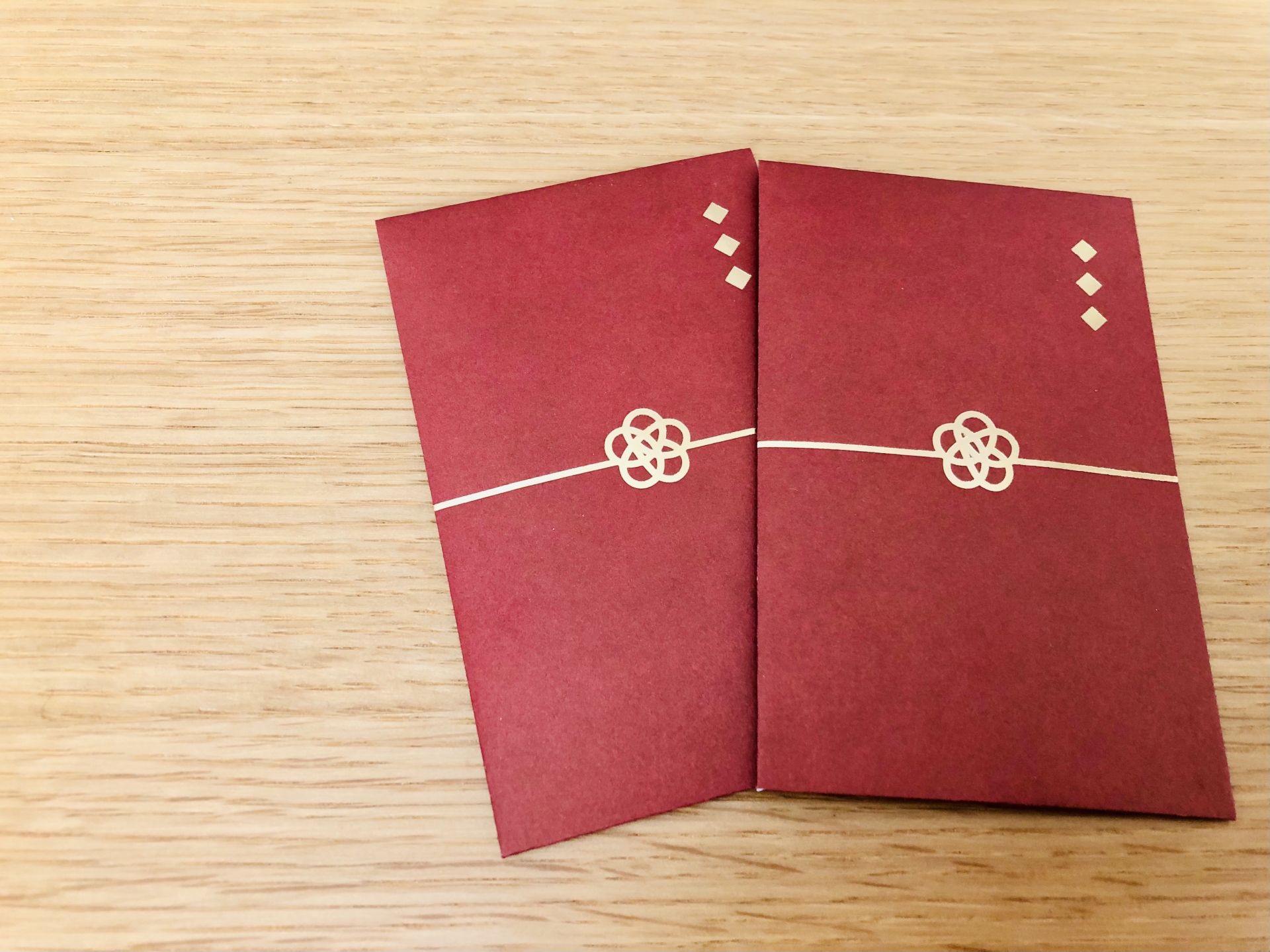 農曆過年許多人都有包紅包的習慣，而配偶間是否需要包紅包，近日在網路論壇引起討論。（示意圖，取自photoAC）