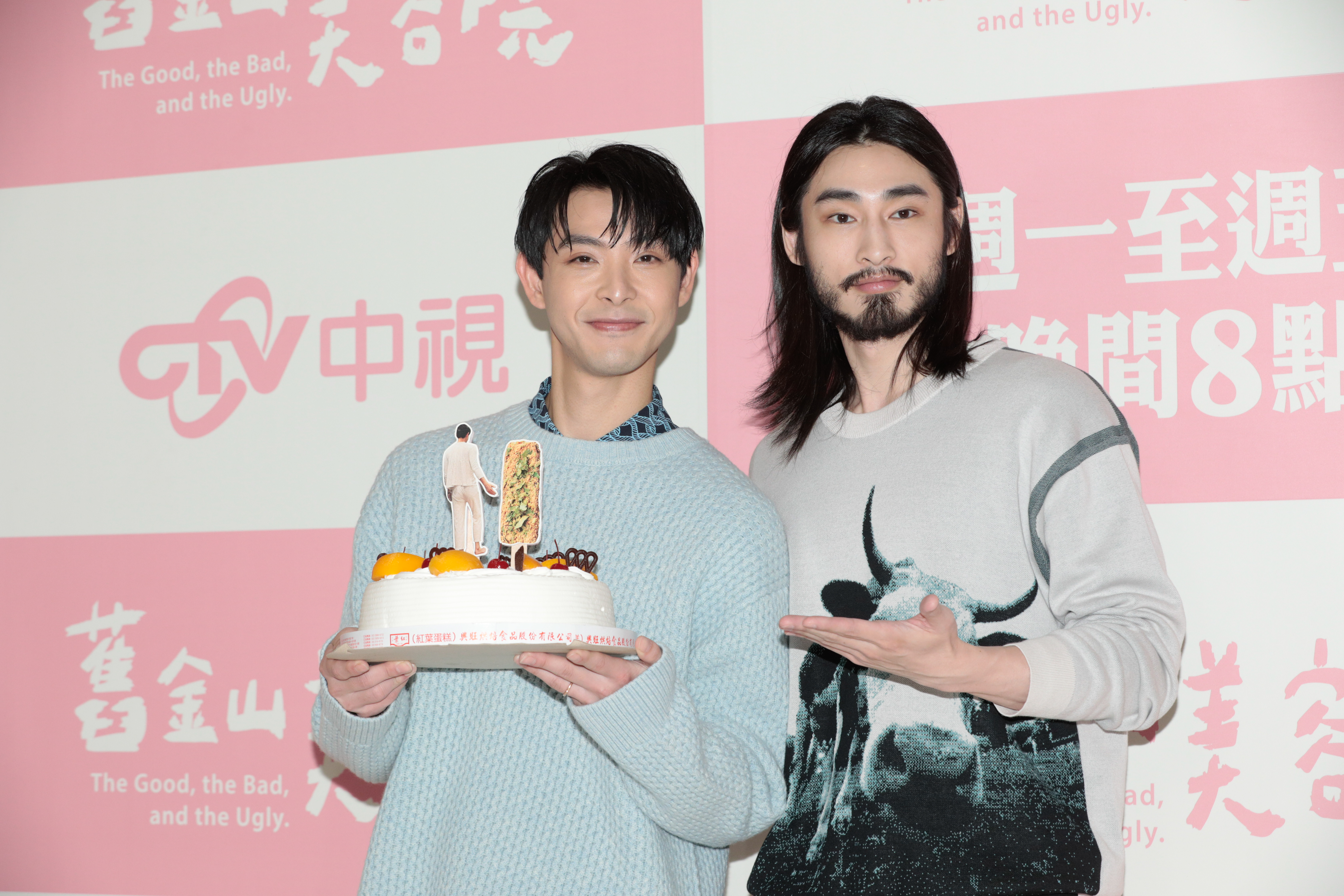 章廣辰在記者會上提前幫連晨翔慶生。