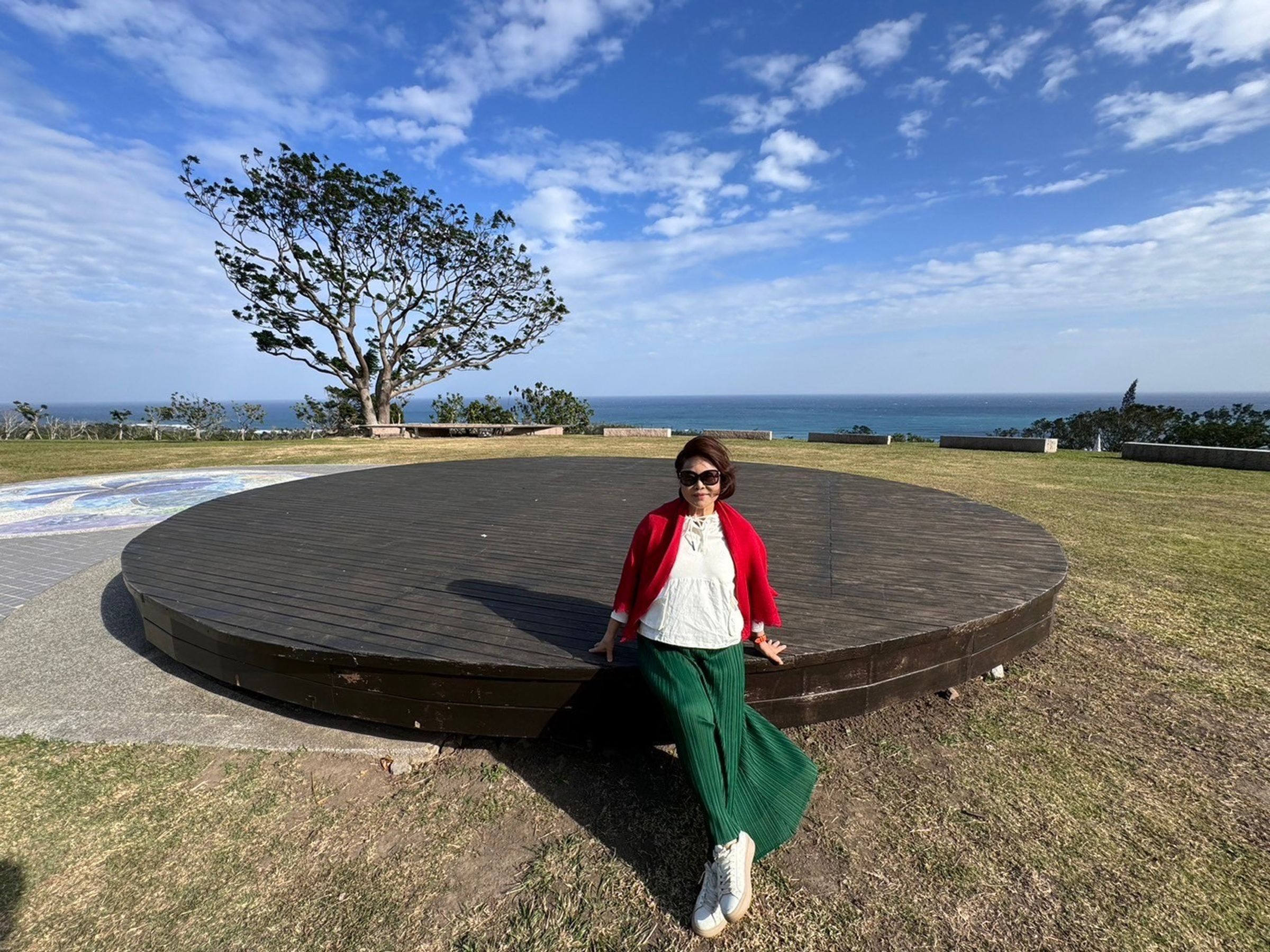 謝麗美女士喜歡透過旅行來找尋創靈感,將旅程中的每一份悸動與感動化作永恆的瞬間流作品。