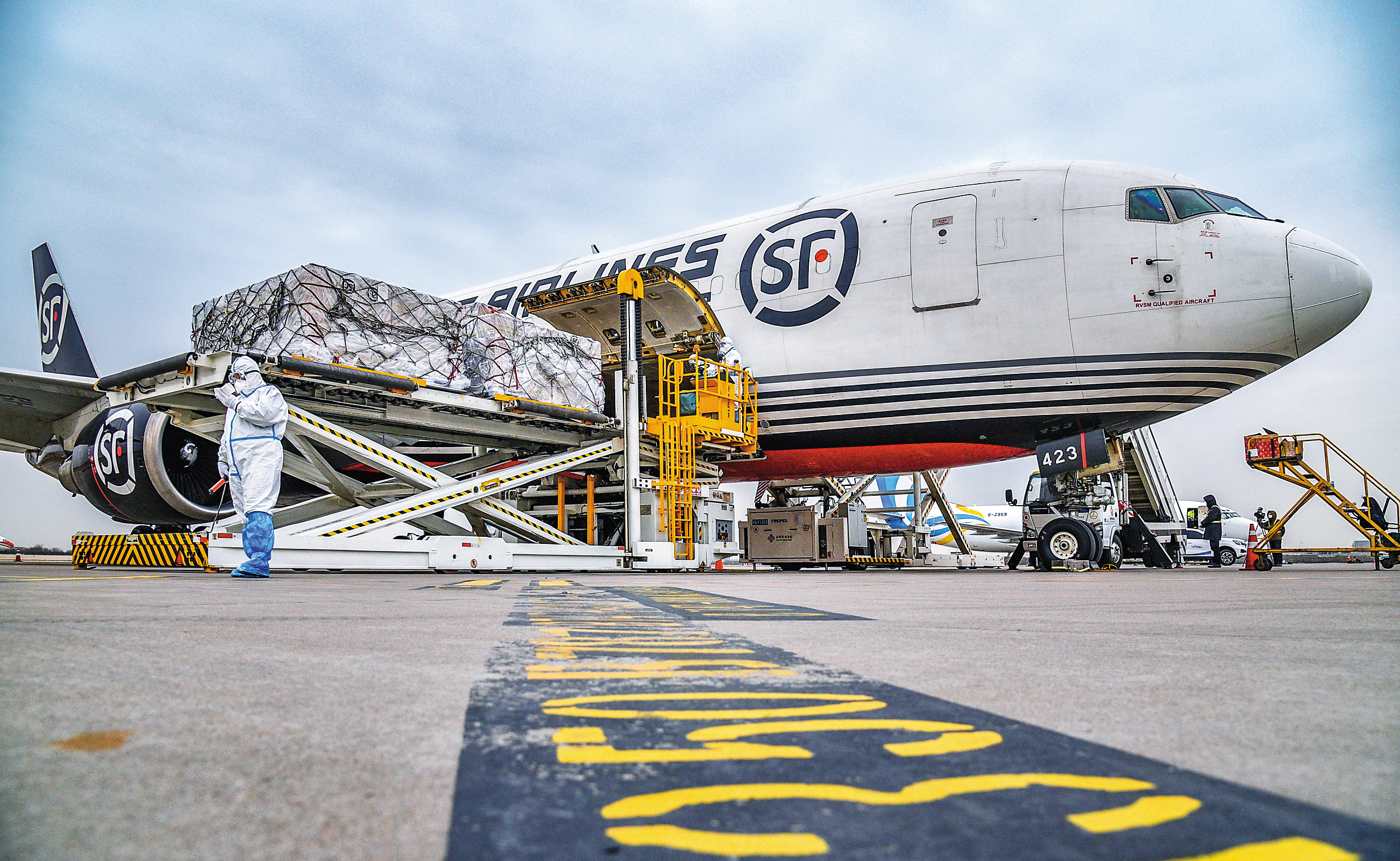 順豐控股是中國最大物流商，2021年入主嘉里物流。（東方IC）