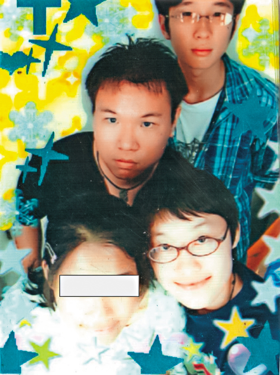林于倫與劉向婕是高中時期的辯論賽戰友,兩人認識二十多年。(翻攝溫朗東臉書)