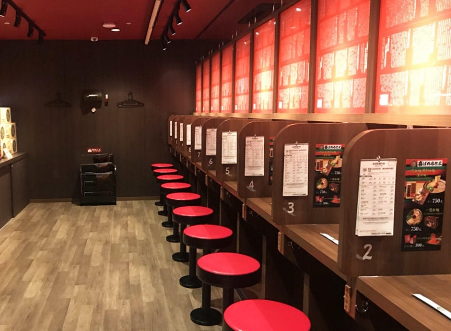 一蘭台北本店別館從6月9日起，平日週一至週四營業時間為上午10:00~翌日05:00。（翻攝自一蘭官網）