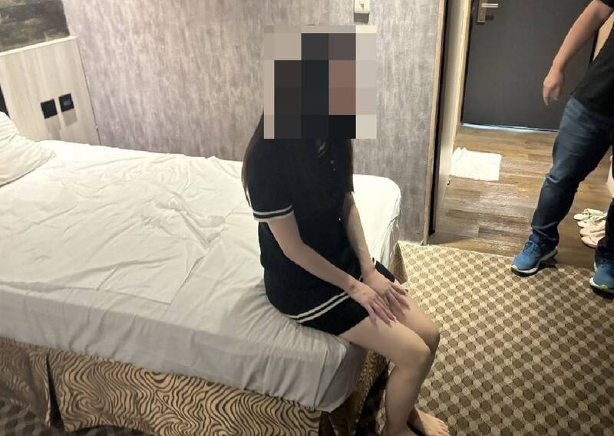 台中警方近日掃黃，查緝一名日籍「AV女優」以觀光名義來台賣淫，疑為FC2影音平台的素人。（翻攝畫面）
