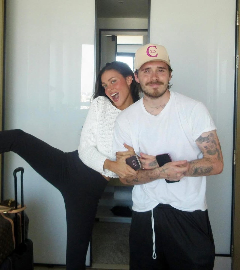 布魯克林跟妮蔻拉結婚後,與原生家庭決裂。(翻攝brooklynpeltzbeckham IG)