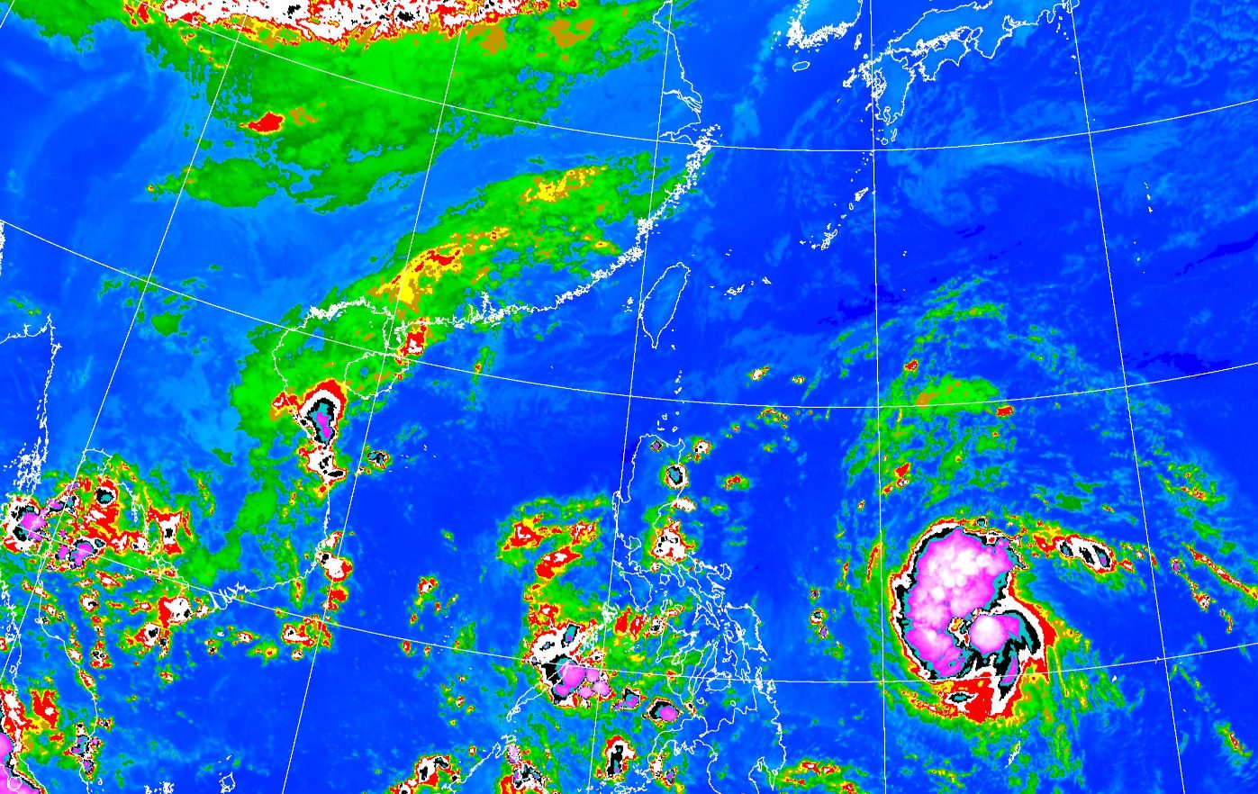輕度颱風「銀杏」生成，以每小時24轉30公里的速度向西北移動。（中央氣象署提供）