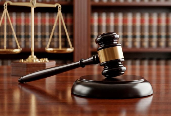 保全誤觸害電輔車前進桿，害老婦摔死。（示意圖；freepik）