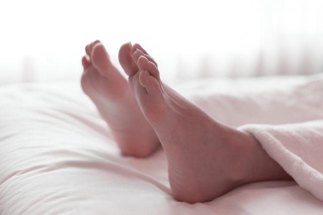 英國一名年輕女子在家中孤獨死，死前曾求助AI。（示意圖，photoAC）