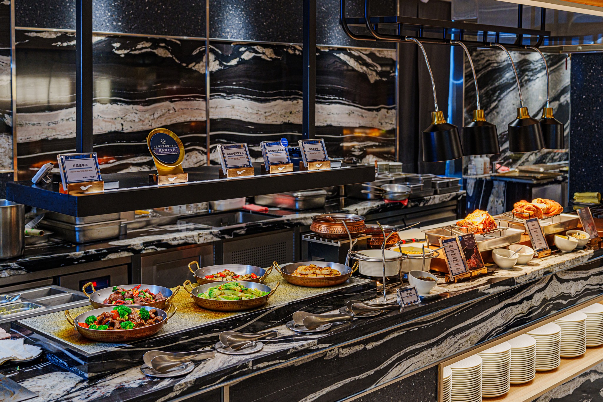 吃到飽業者「饗食天堂」漲價了。（翻攝饗食天堂臉書）