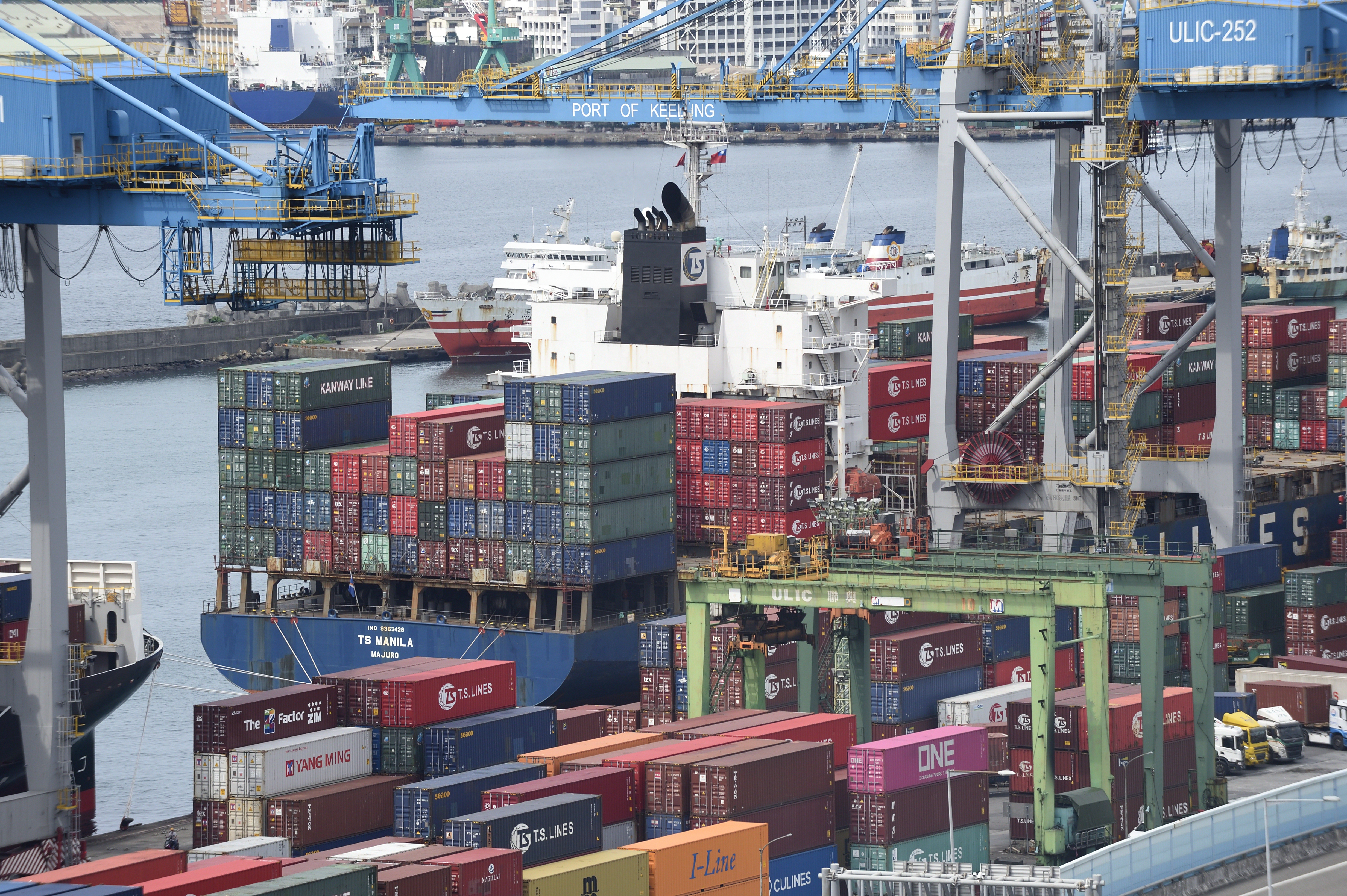 繼去年底中國中止ECFA部分產品關稅減讓後，今天中國再宣布中止134項產品關稅減讓。（本刊資料照）