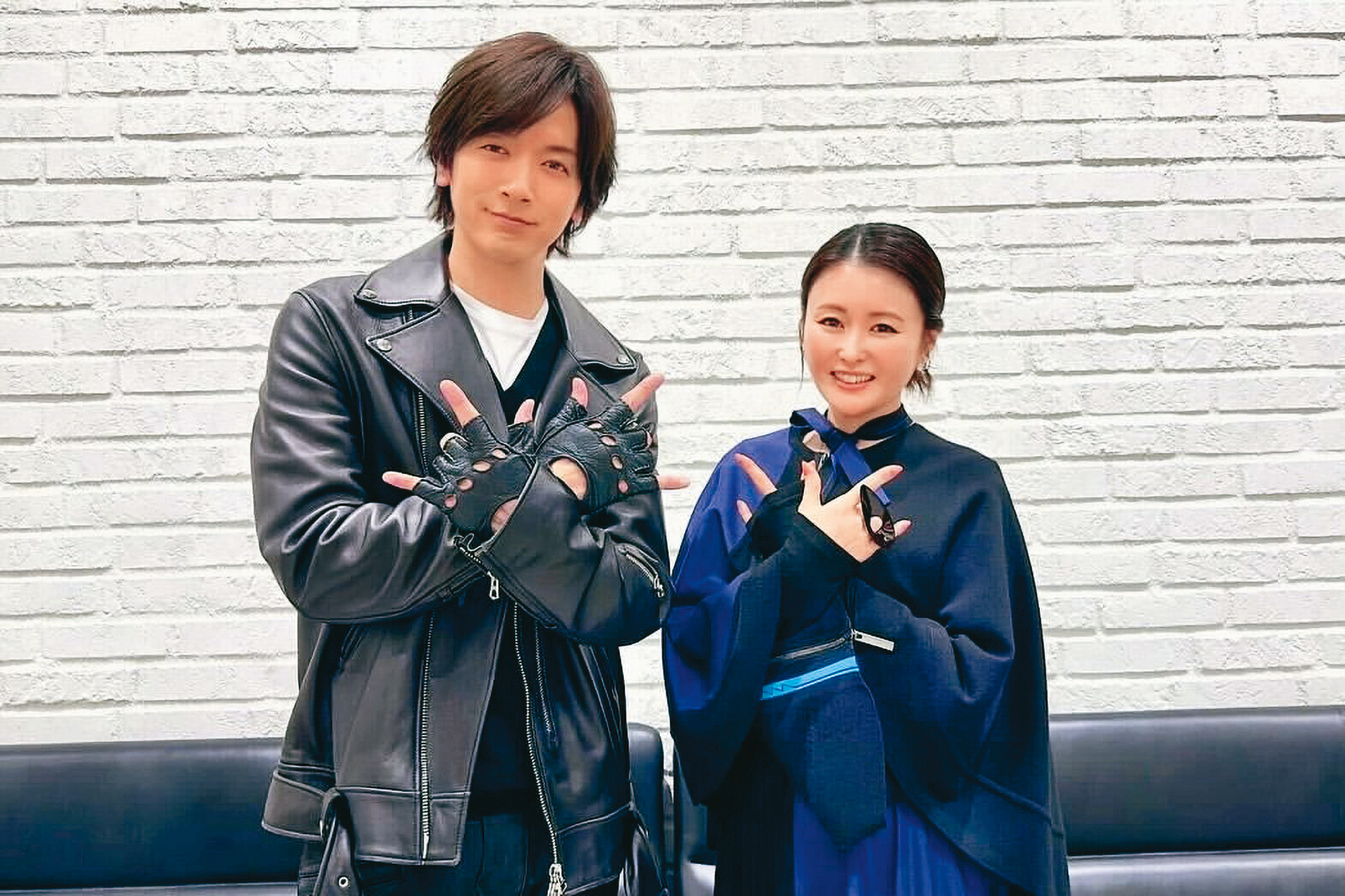 麻衣（右）和日本歌手DAIGO（左）曾在高中時期初戀，相隔28年後同框上節目。（翻攝自麻衣IG）