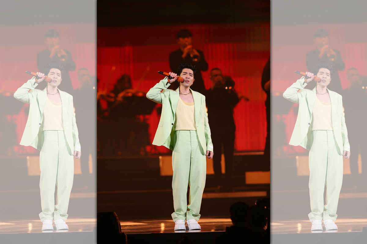 蕭敬騰擔任hito流行音樂頒獎典禮開場。