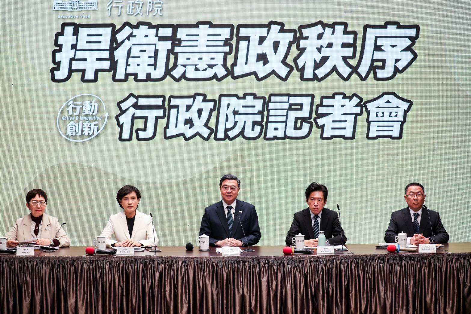 行政院長卓榮泰今召開記者會,宣布將不予副署《財劃法》再修正案。(鏡報鄒保祥)