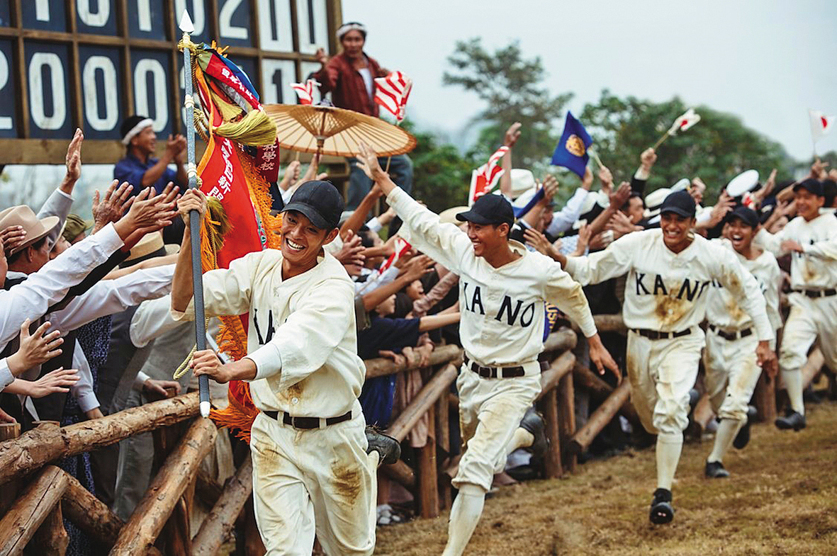 曹佑寧（左一）因為《KANO》開始演戲，並入圍第51屆金馬獎「最佳新演員」。（果子電影提供）
